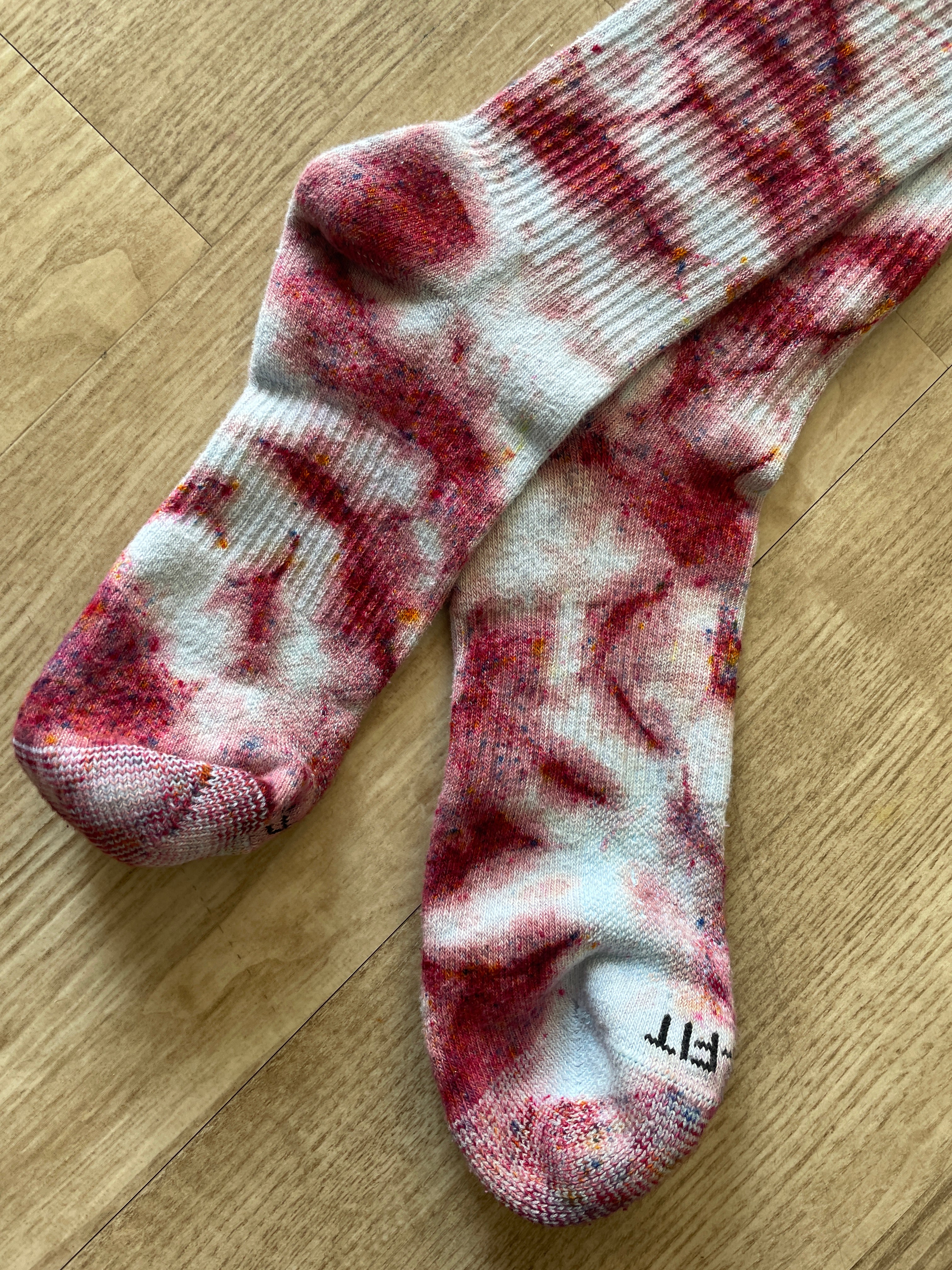 NIKE Socks Hand Tie Dyed Pink and White "Funfetti" Nike Dri-FIT Everyday Plus Crew Training Socks - Size Large (Men's 8-12/Women's 10-13)