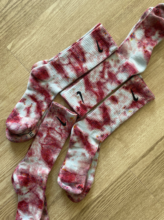 NIKE Socks Hand Tie Dyed Pink and White "Funfetti" Nike Dri-FIT Everyday Plus Crew Training Socks - Size Large (Men's 8-12/Women's 10-13)