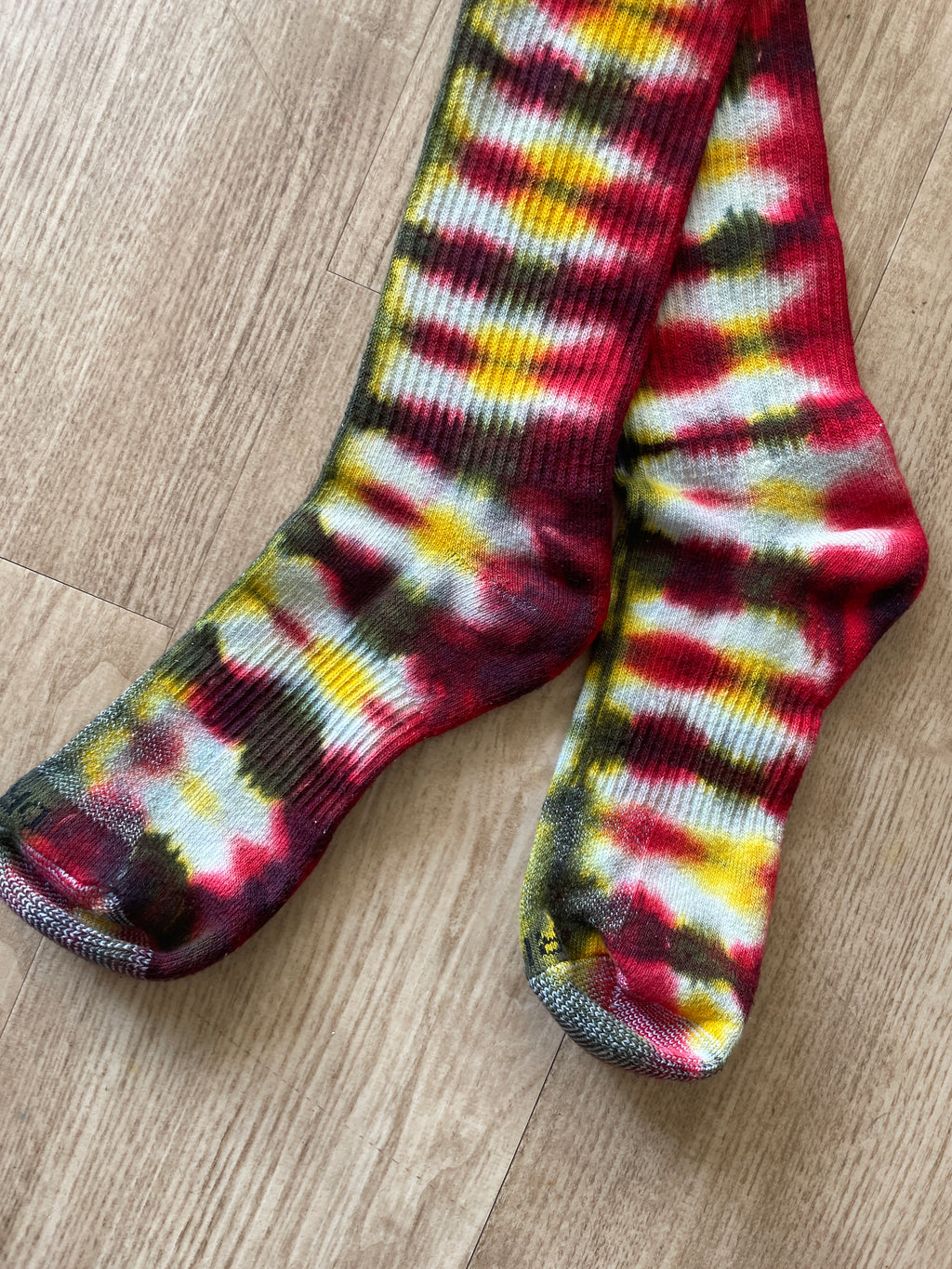 NIKE Socks Hand Tie Dyed Black, Red, and Yellow Nike Dri-FIT Everyday Plus Crew Training Socks - Size Large (Men's 8-12/Women's 10-13)