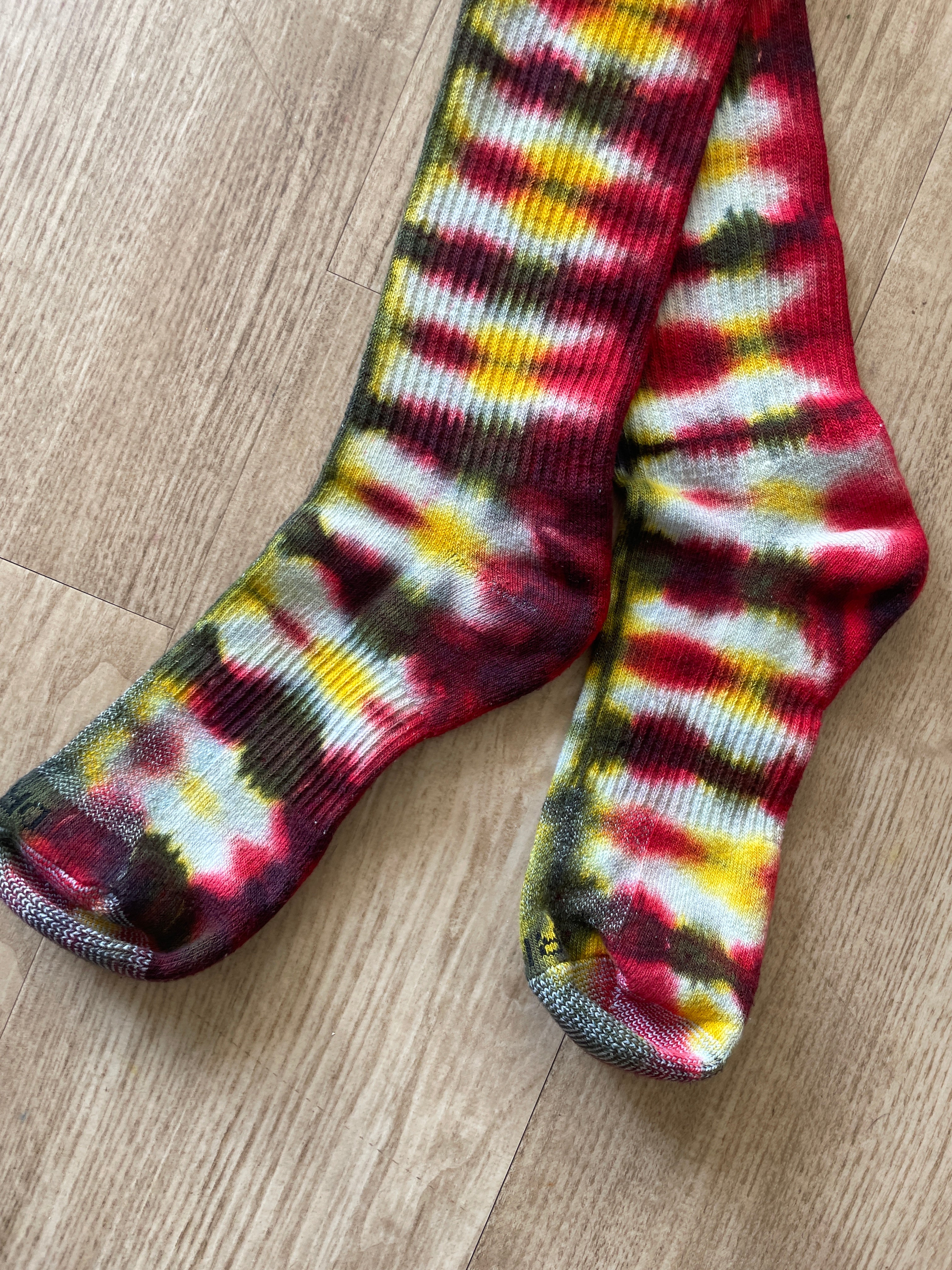 NIKE Socks Hand Tie Dyed Black, Red, and Yellow Nike Dri-FIT Everyday Plus Crew Training Socks - Size Large (Men's 8-12/Women's 10-13)