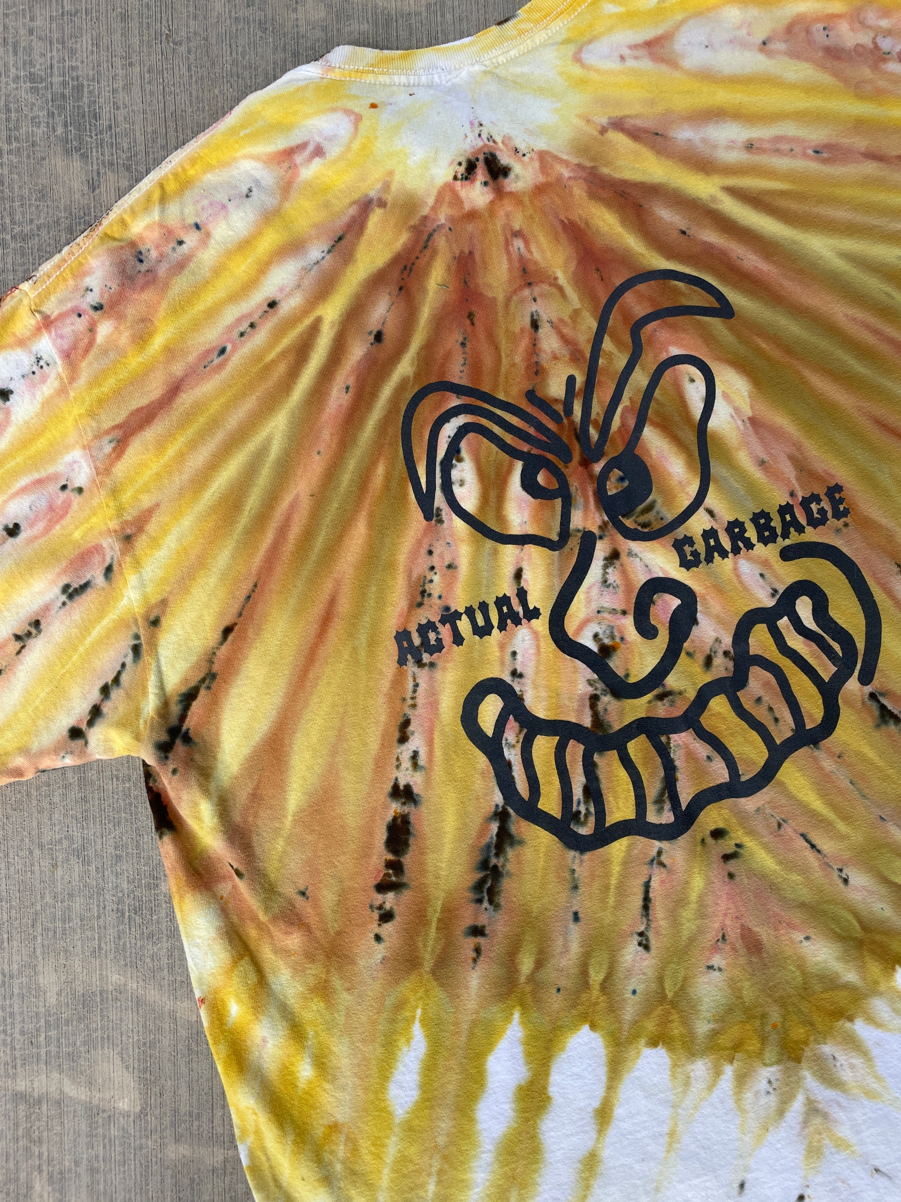 XL Men’s Actual Garbage Yellow and Brown Tie Dye Short Sleeve T-Shirt
