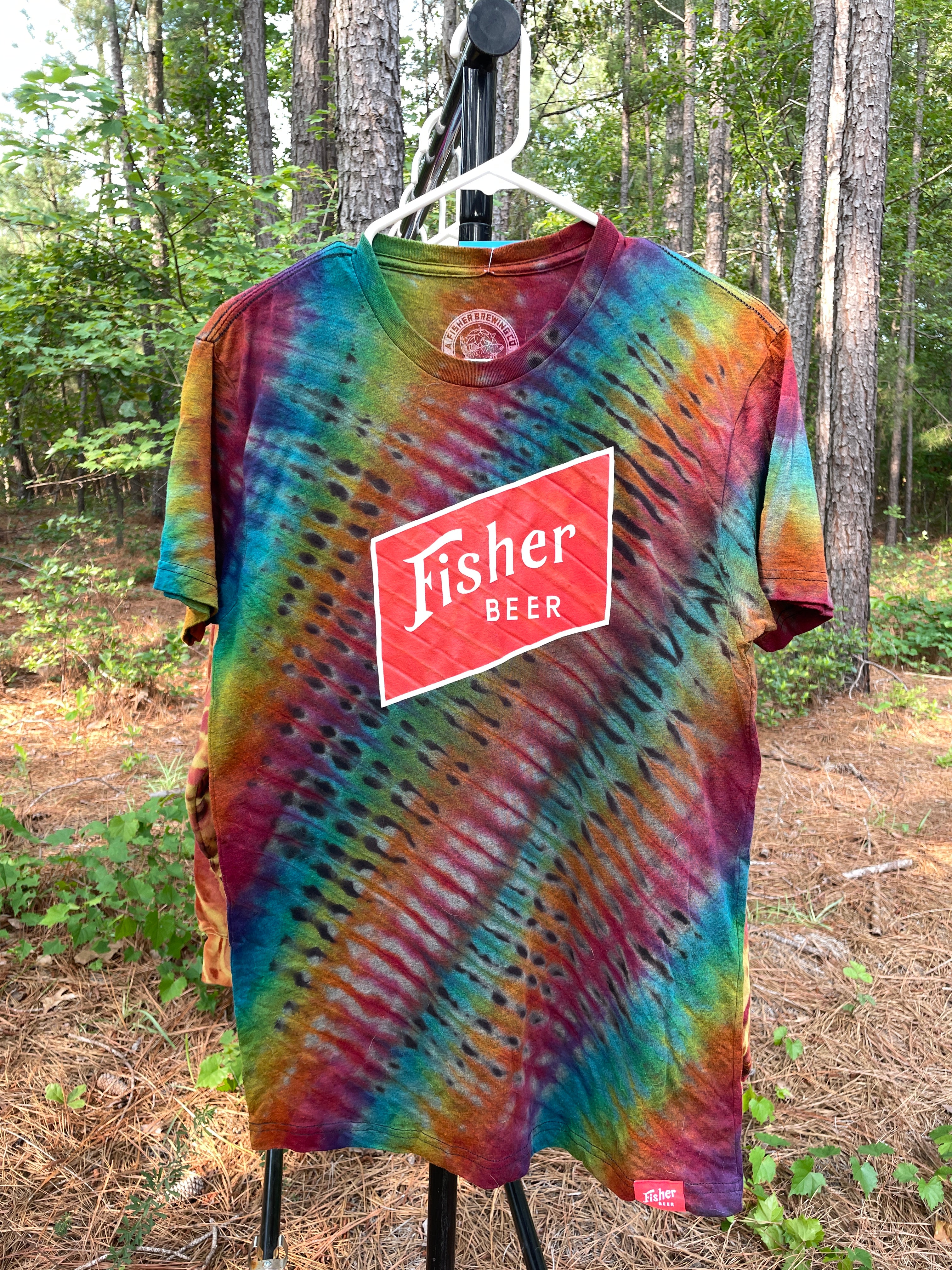 NEW Fisher Beer Rainbow Handmade Reverse Tie Dye Short Sleeve T-Shirt (Men's Medium)