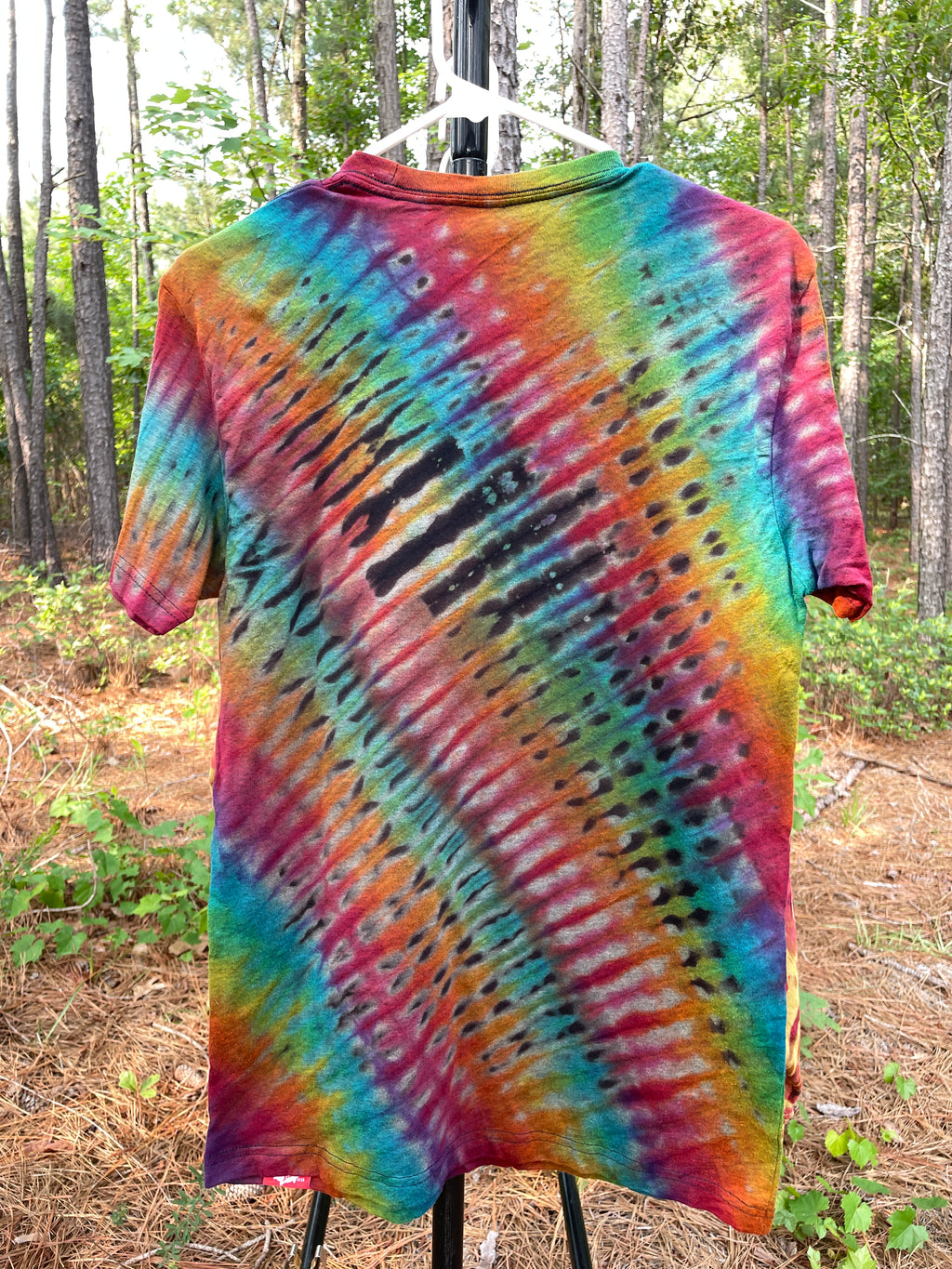 NEW Fisher Beer Rainbow Handmade Reverse Tie Dye Short Sleeve T-Shirt (Men's Medium)