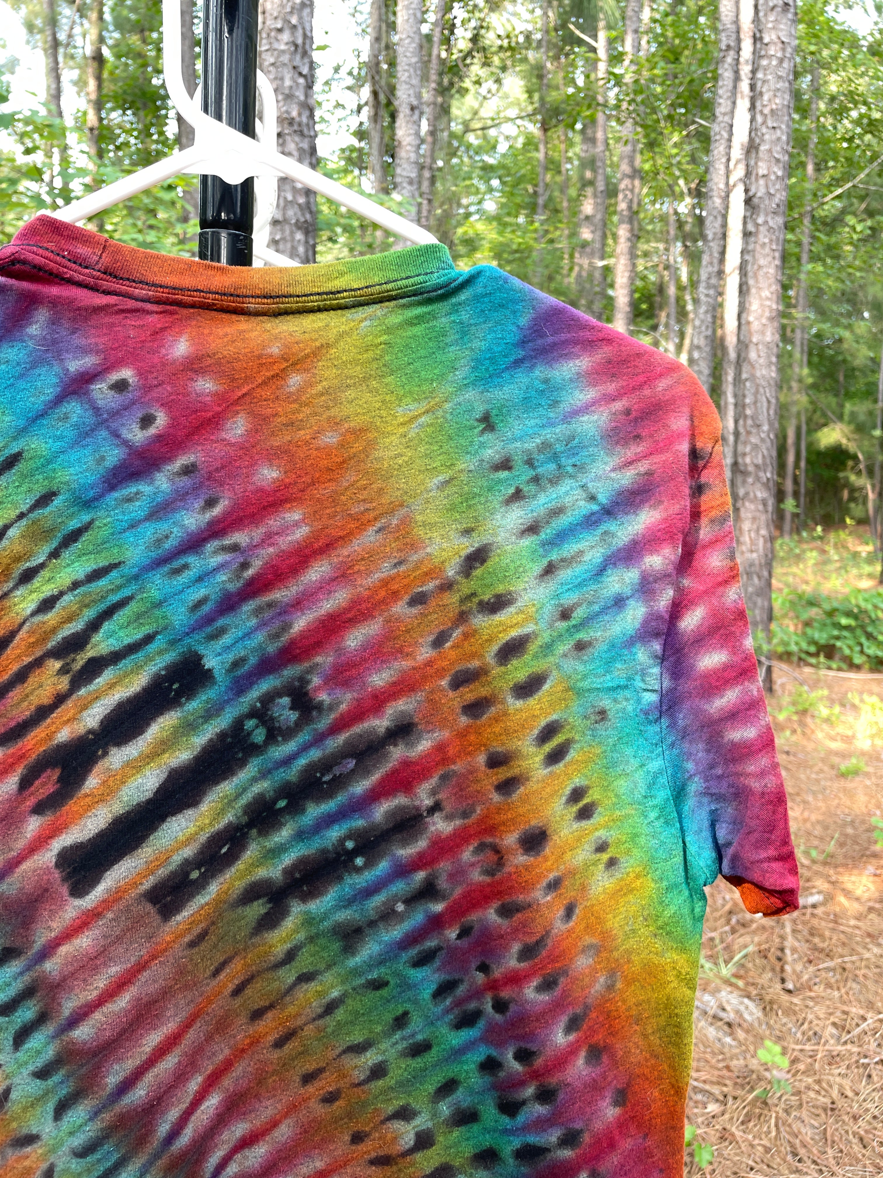 NEW Fisher Beer Rainbow Handmade Reverse Tie Dye Short Sleeve T-Shirt (Men's Medium)
