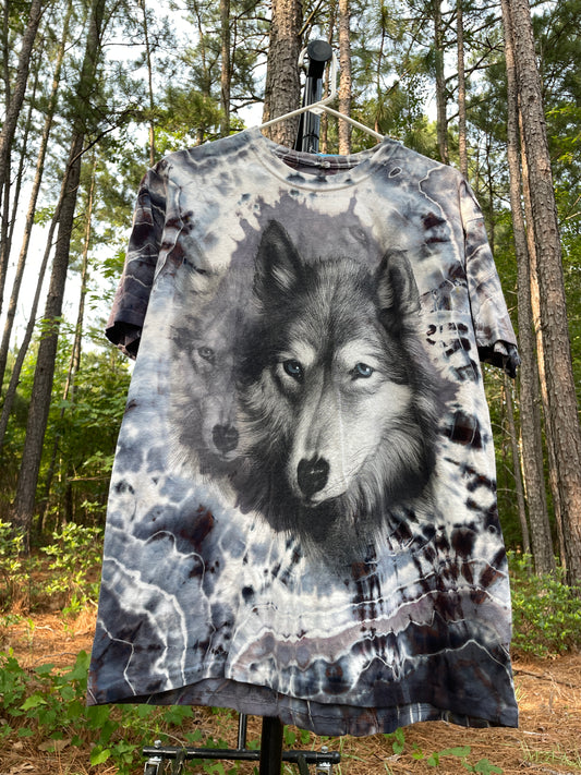 Gray and Black Wolf Hand-Tie Dyed Short Sleeve T-Shirt (Men's Large)