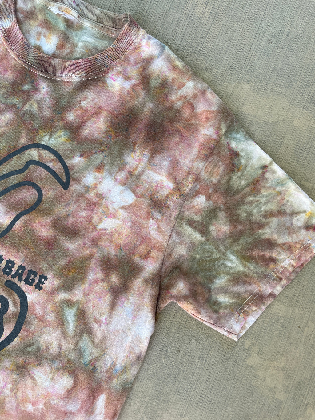 Large Men’s Actual Garbage Pink, Tan, and Brown Tie Dye Short Sleeve T-Shirt