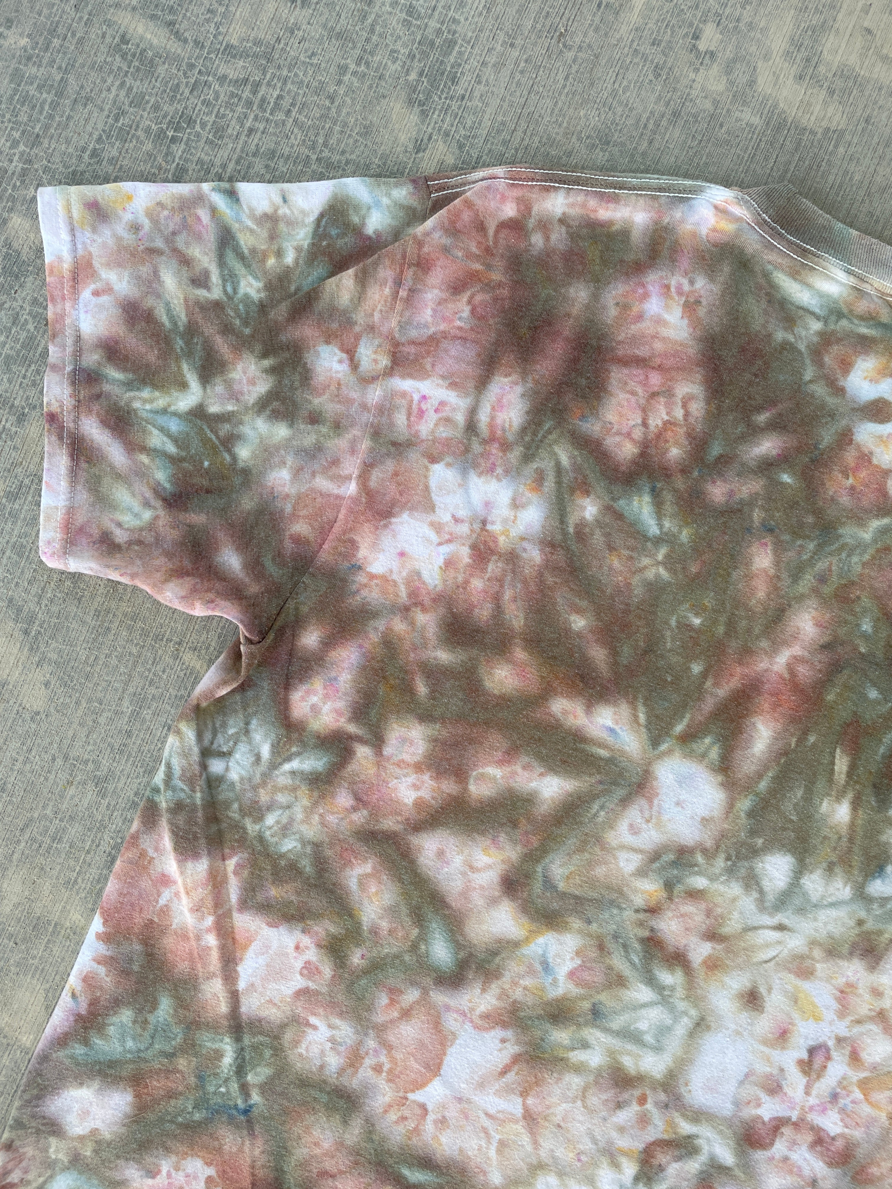 Large Men’s Actual Garbage Pink, Tan, and Brown Tie Dye Short Sleeve T-Shirt
