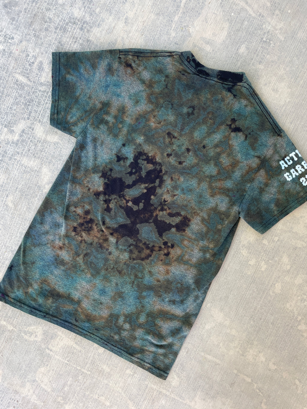 Small Men’s Mickey Mouse "How to Cook" Meth & Macaroni Reverse Tie Dye T-Shirt