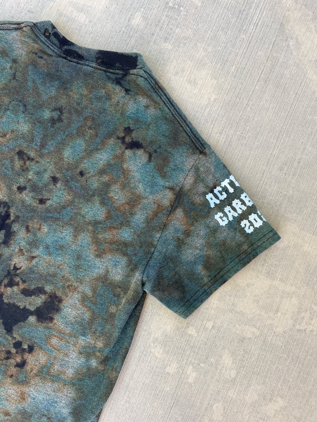 Small Men’s Mickey Mouse "How to Cook" Meth & Macaroni Reverse Tie Dye T-Shirt