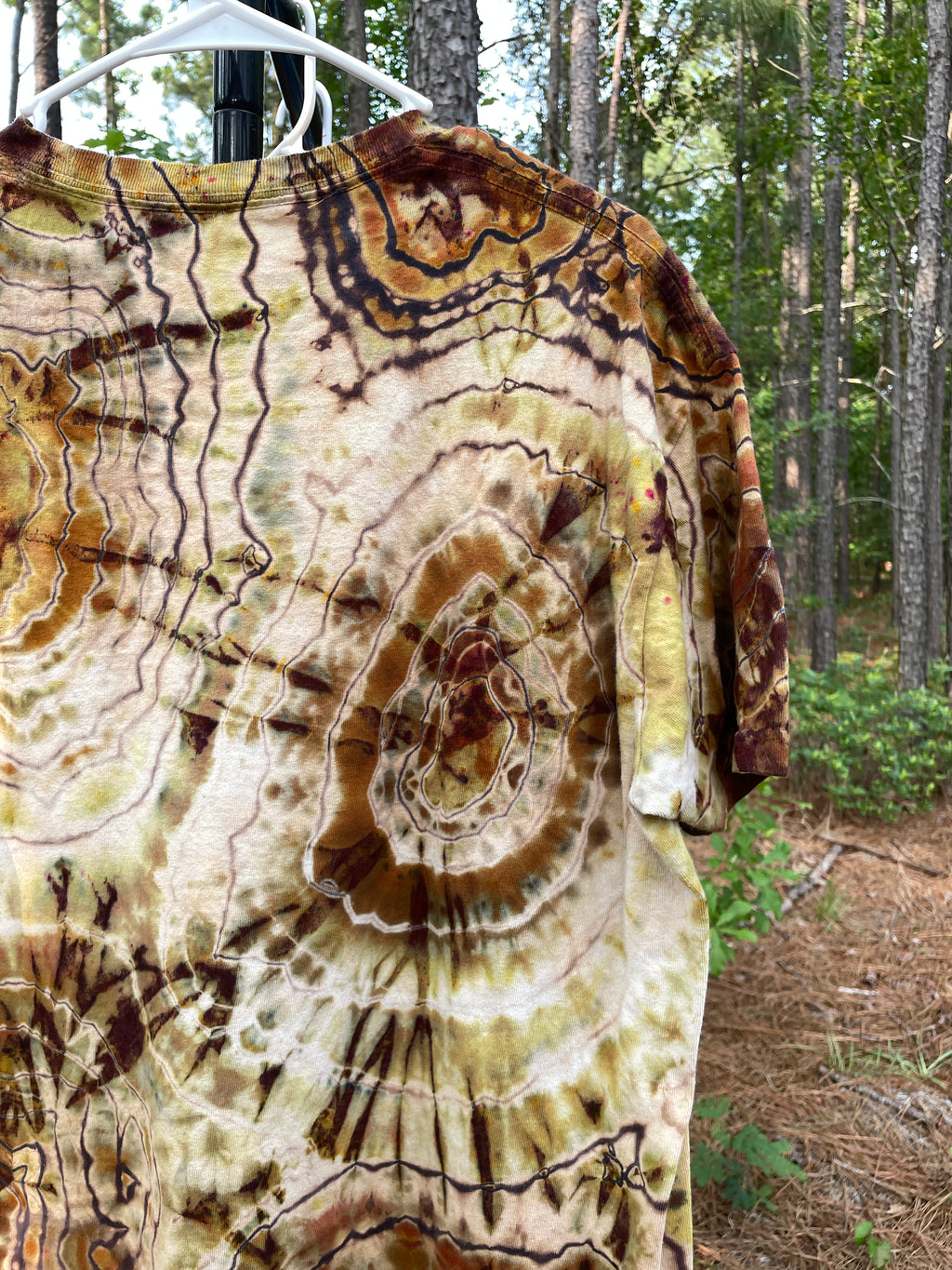 Chimpanzee Brown and Gold Hand-Tie Dyed Short Sleeve T-Shirt (Men's Large)