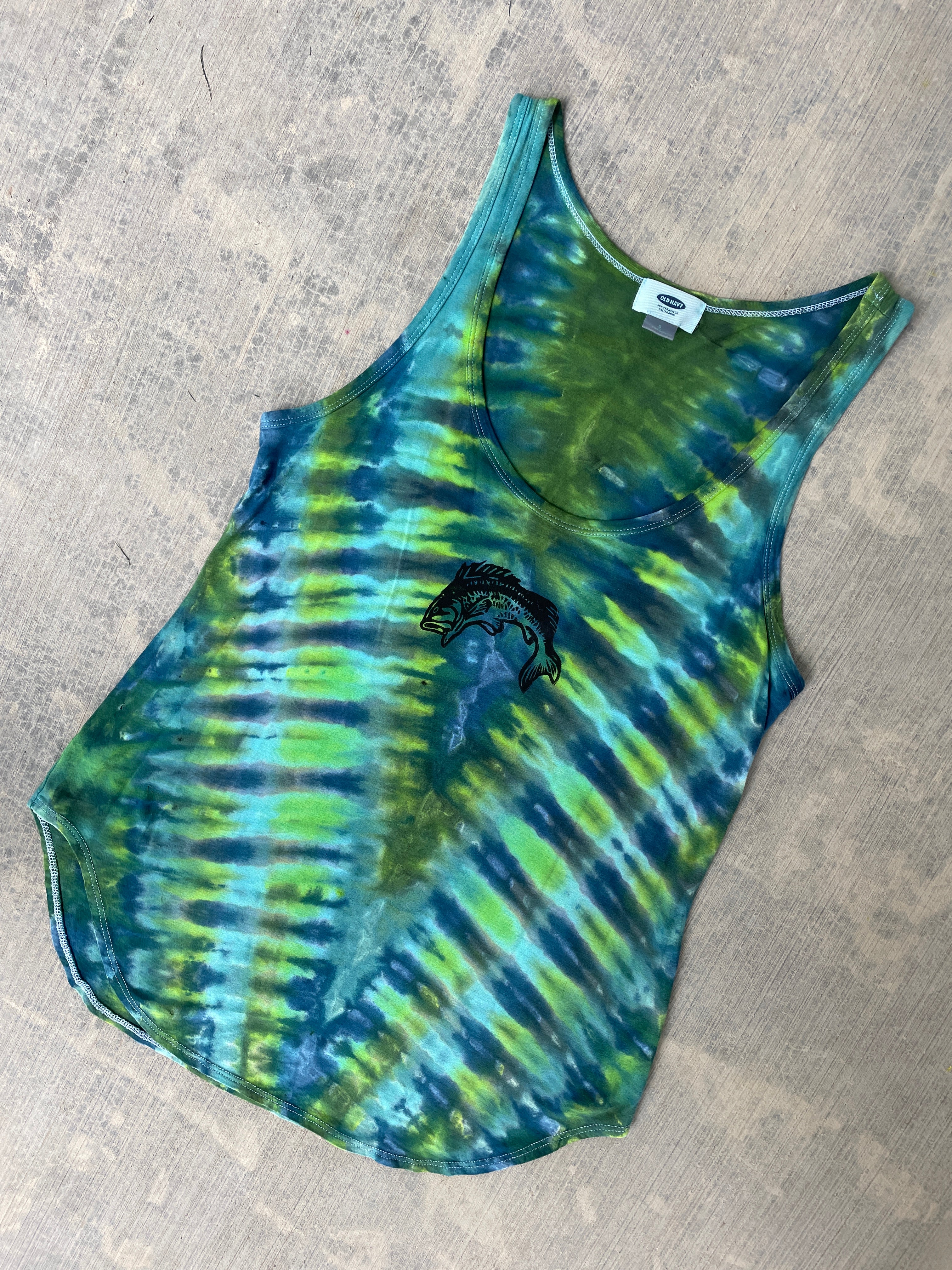Hand-Printed Largemouth Bass Tie Dye Tank Top | Women's Size Small