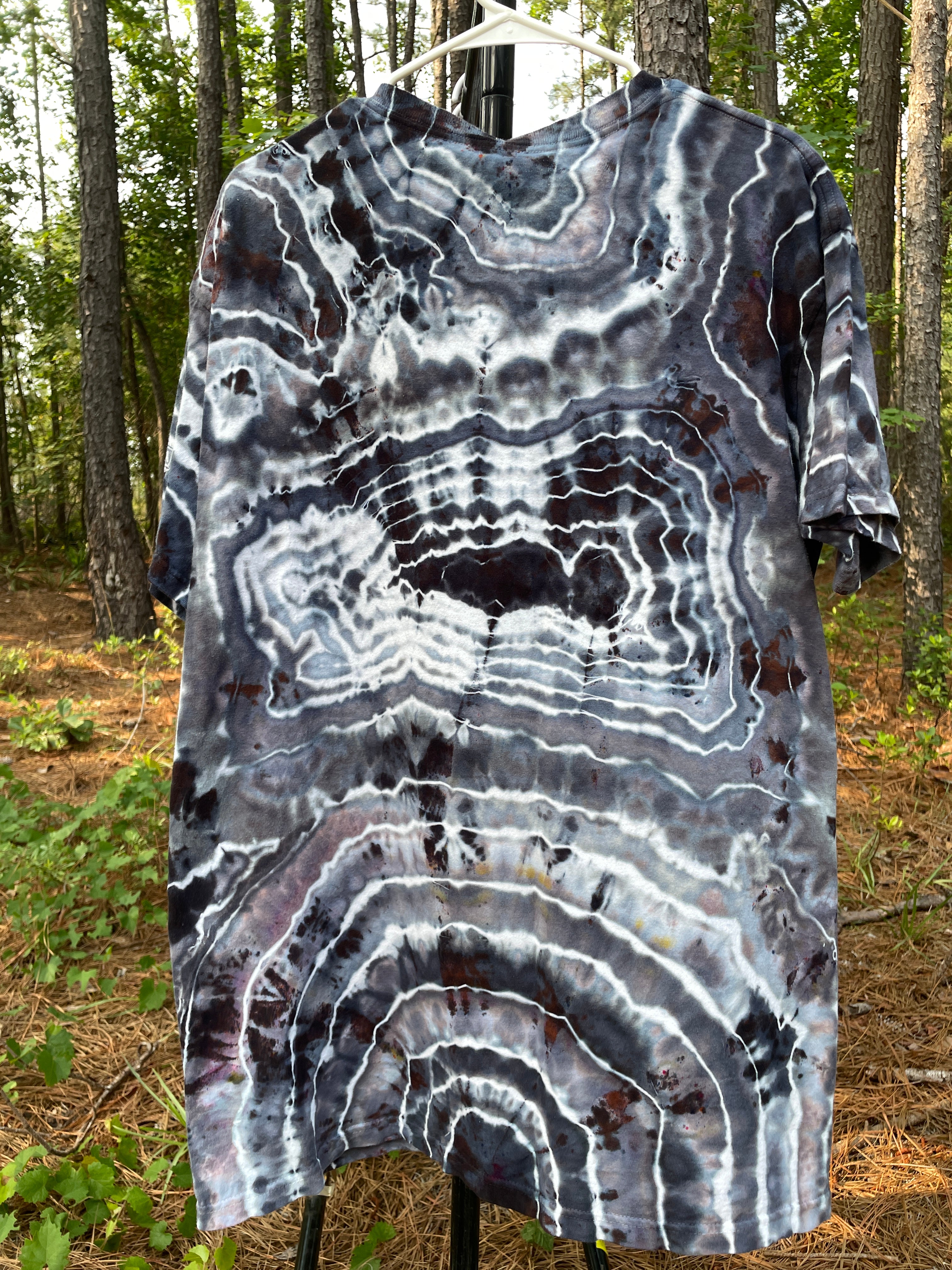 Panda Bear Black and White Hand-Tie Dyed Short Sleeve T-Shirt (Men's Large)