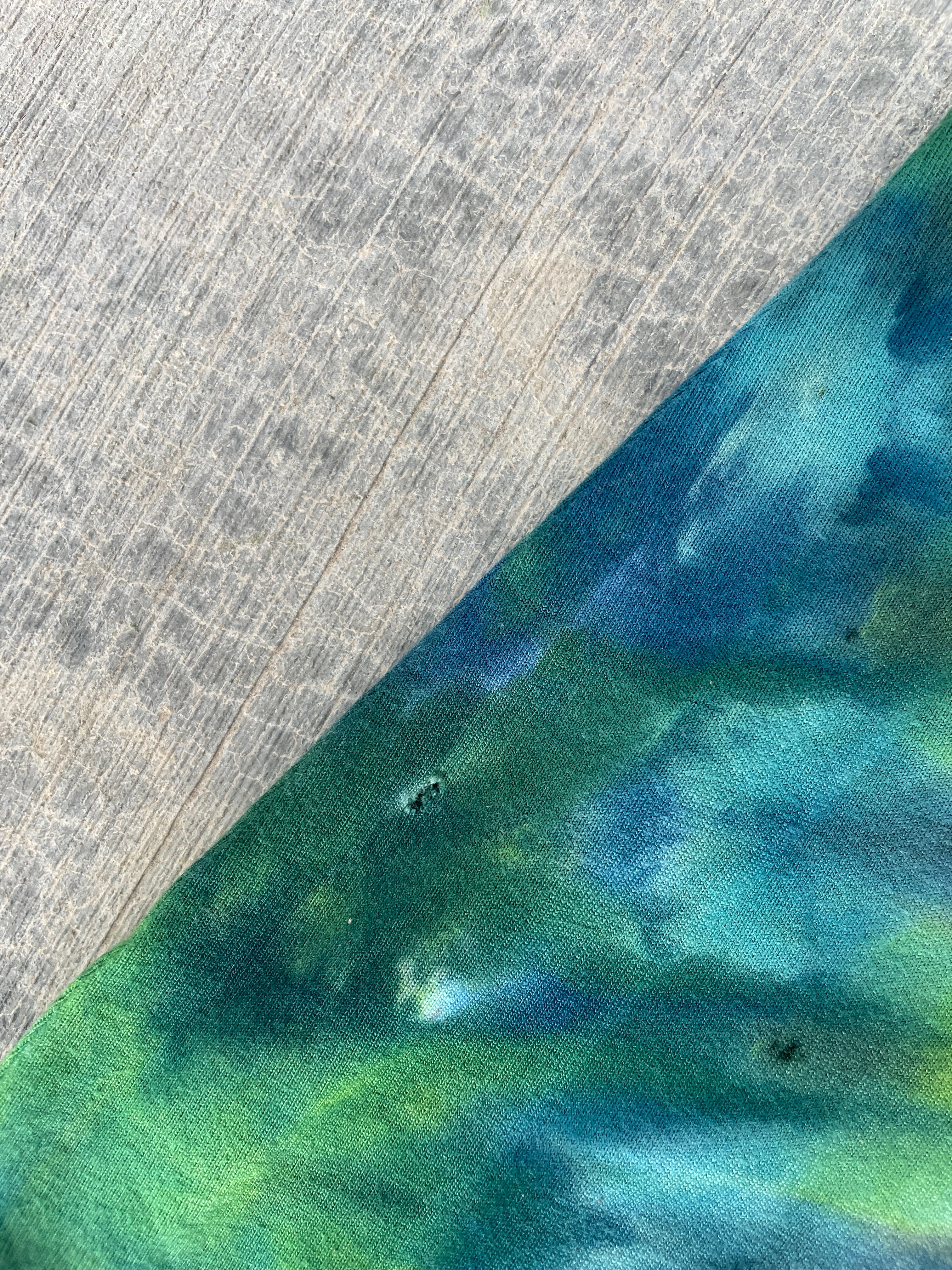 Hand-Printed Largemouth Bass Tie Dye Tank Top | Women's Size Small