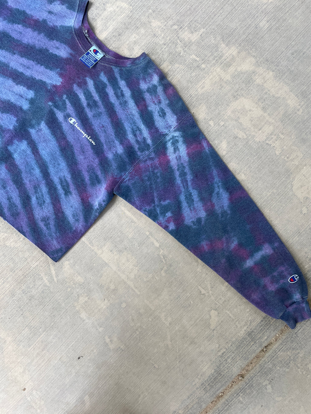 Women's Medium Champion Brand Upcycled Tie Dye Cropped Crewneck Sweatshirt