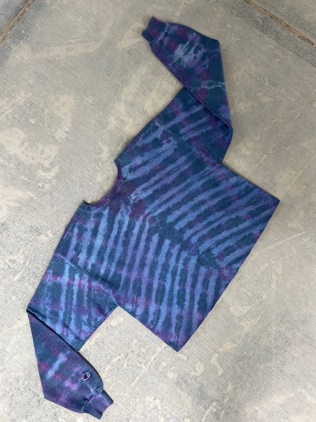 Women's Medium Champion Brand Upcycled Tie Dye Cropped Crewneck Sweatshirt
