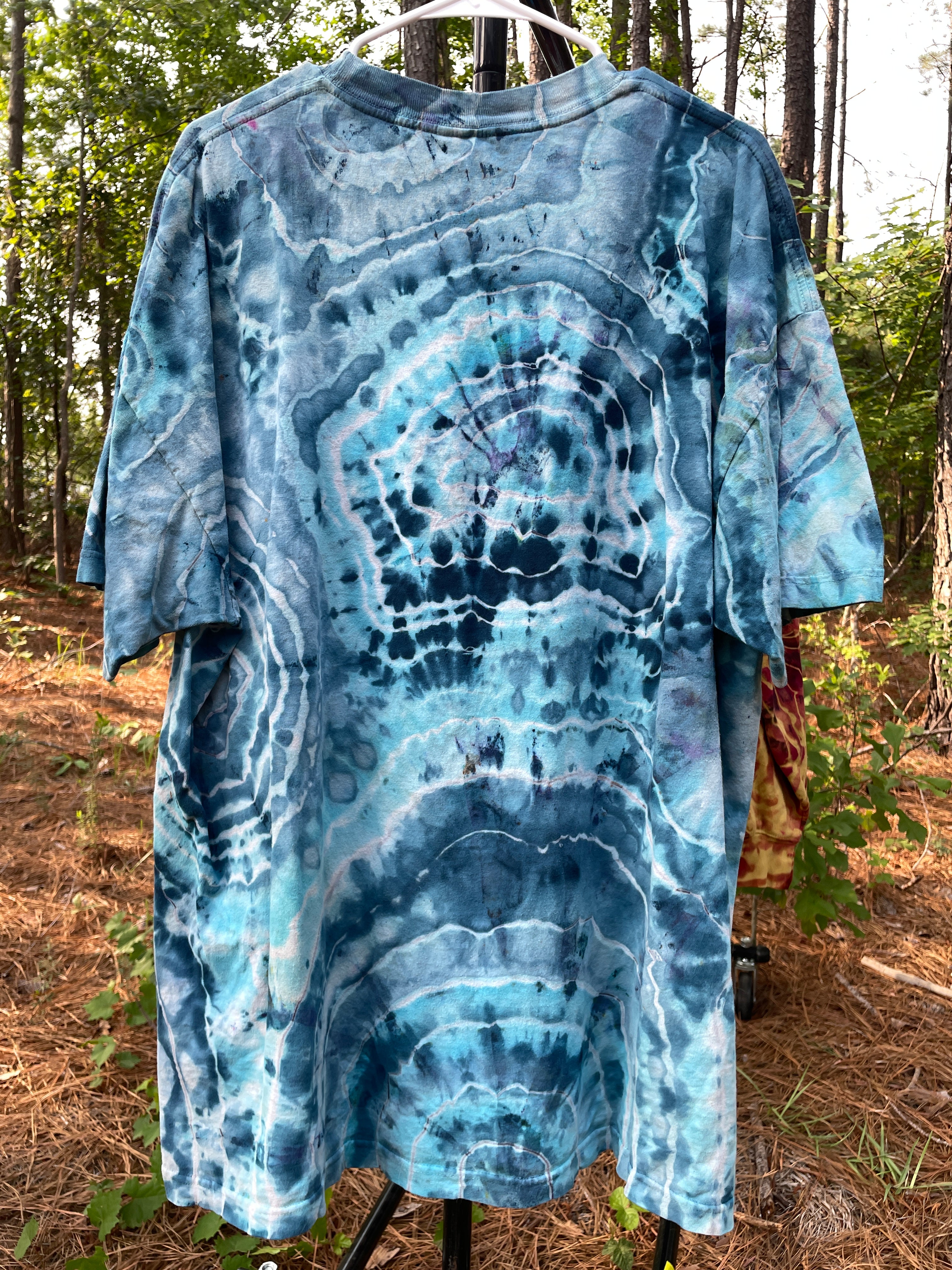 Wolf Pack Blue and White Hand-Tie Dyed Short Sleeve T-Shirt (Men's 2XL)