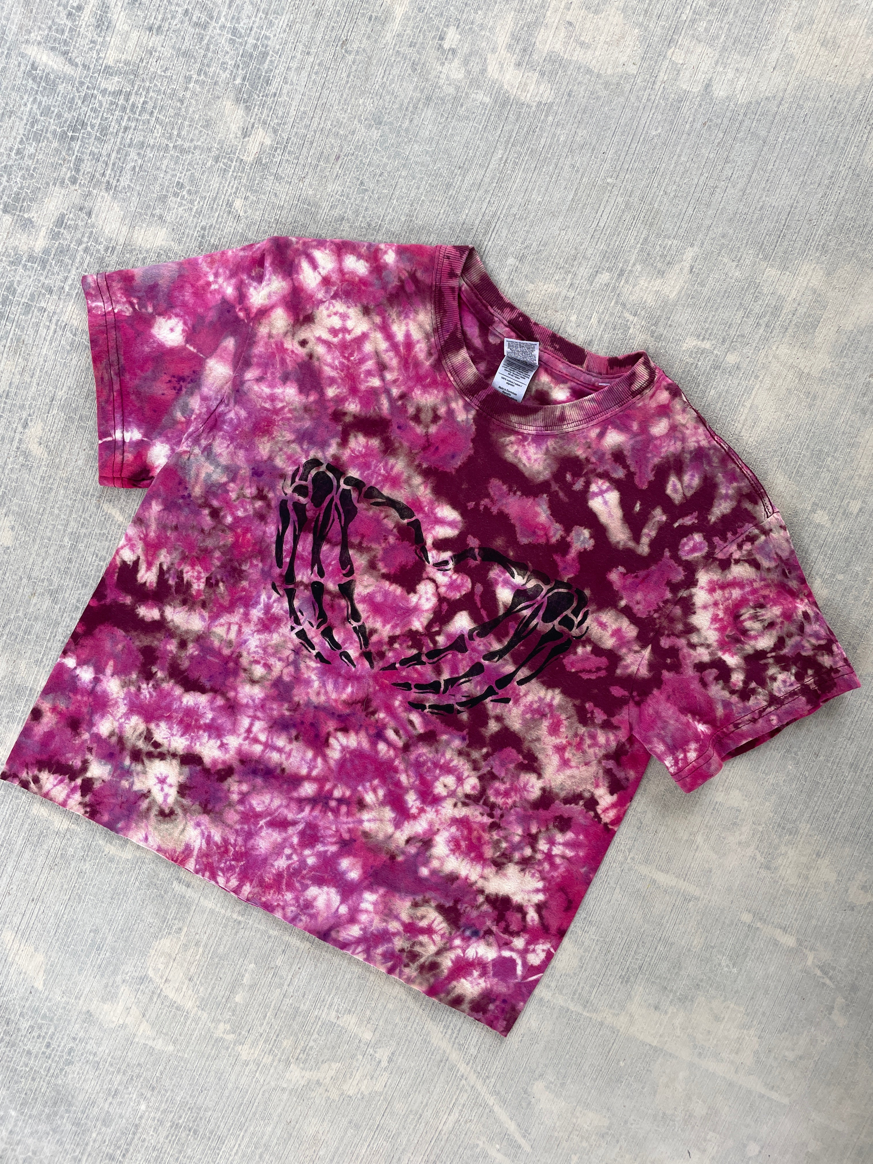 Hand-Printed Skeleton Heart Hands Pink and White Reverse Tie Dye Short Sleeve Crop Top | Men's Size Small