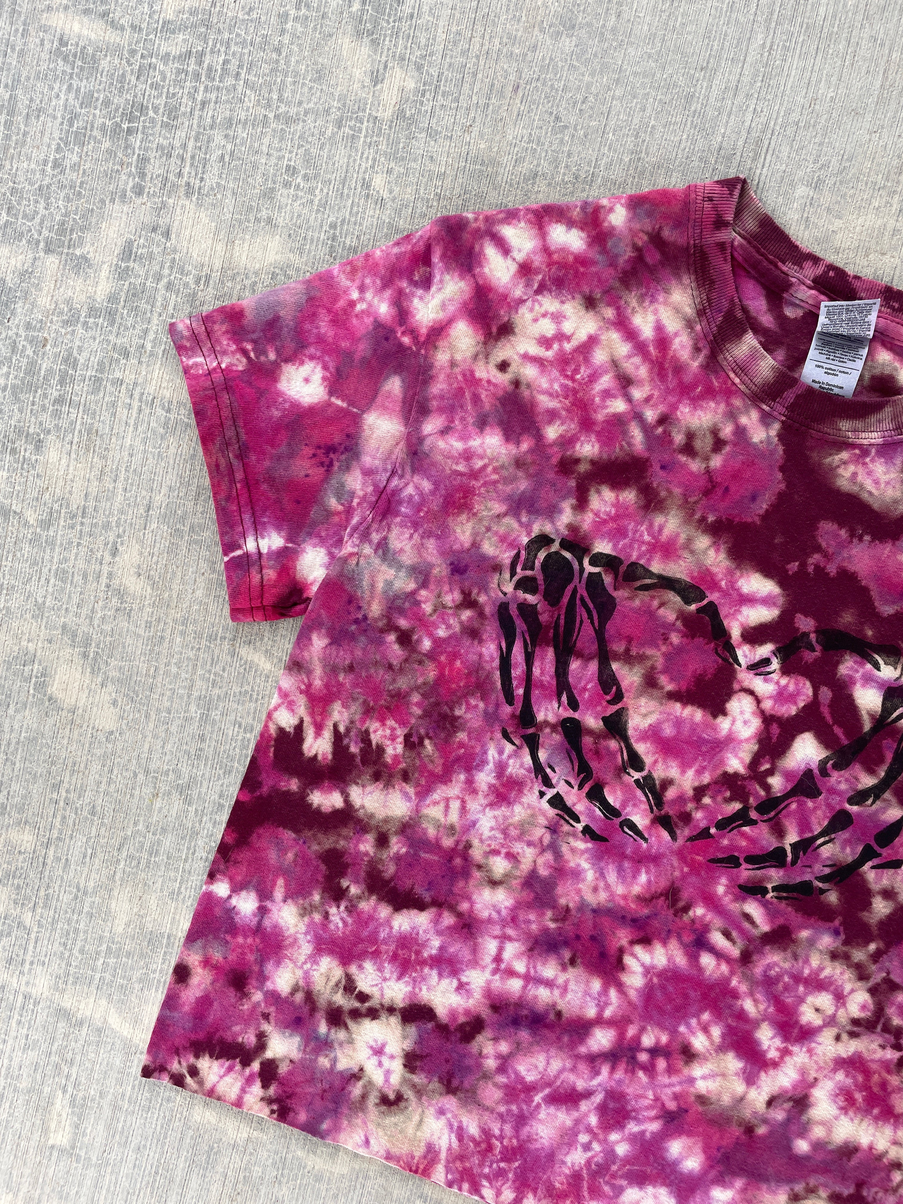 Hand-Printed Skeleton Heart Hands Pink and White Reverse Tie Dye Short Sleeve Crop Top | Men's Size Small