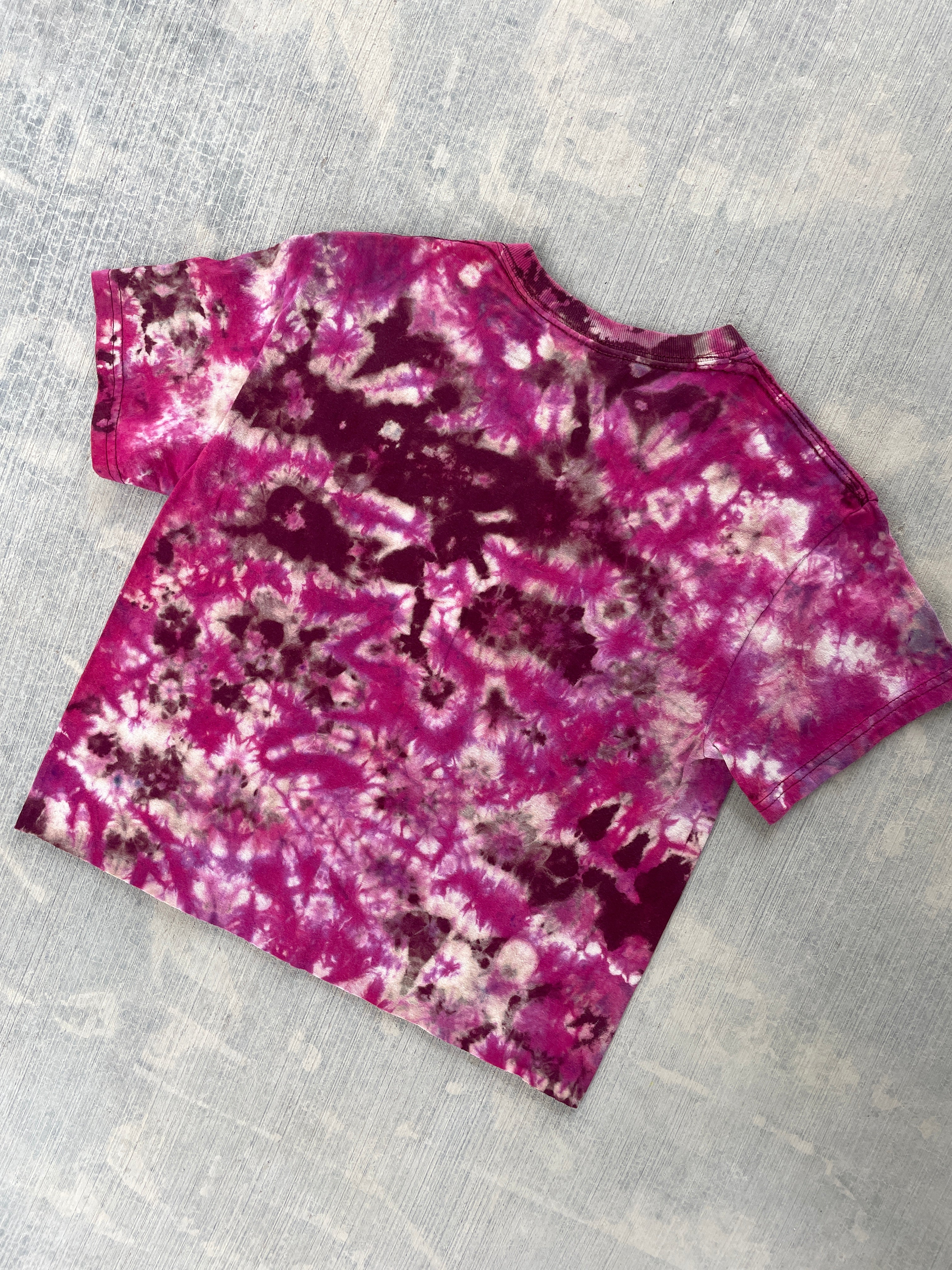 Hand-Printed Skeleton Heart Hands Pink and White Reverse Tie Dye Short Sleeve Crop Top | Men's Size Small