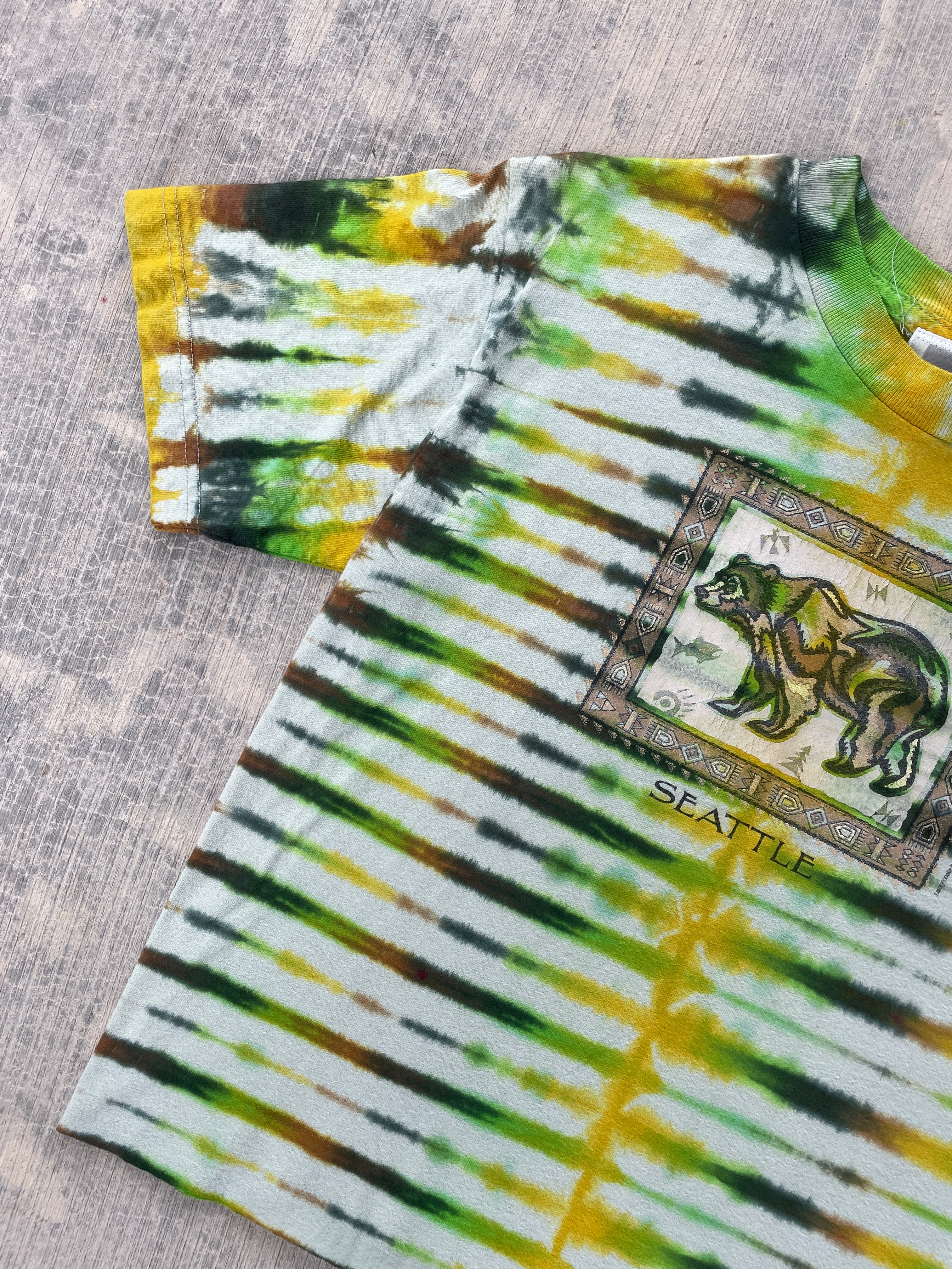 Men's Small Vintage Seattle Bear Handmade Tie Dye Short Sleeve Crop Top