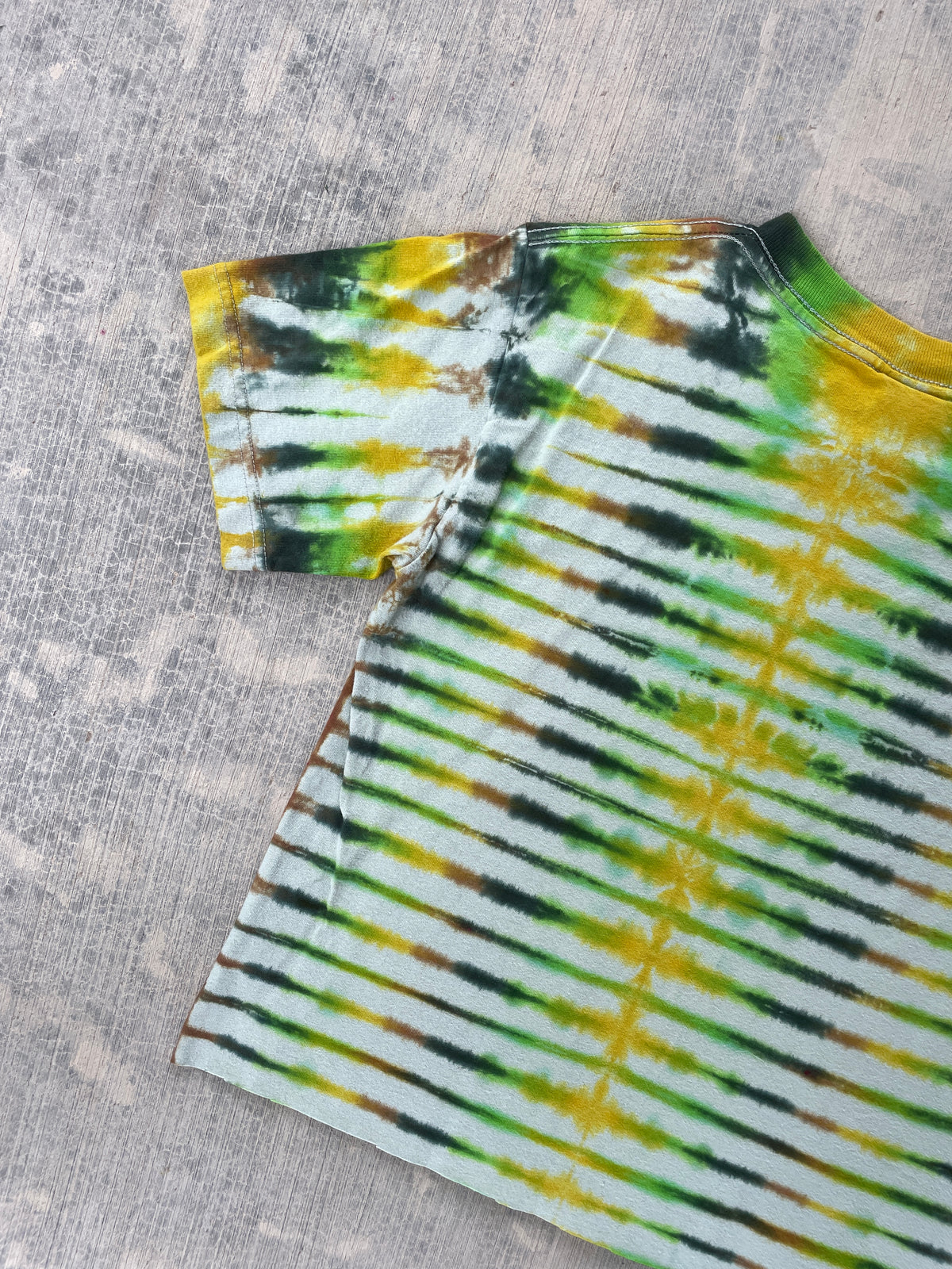 Men's Small Vintage Seattle Bear Handmade Tie Dye Short Sleeve Crop Top