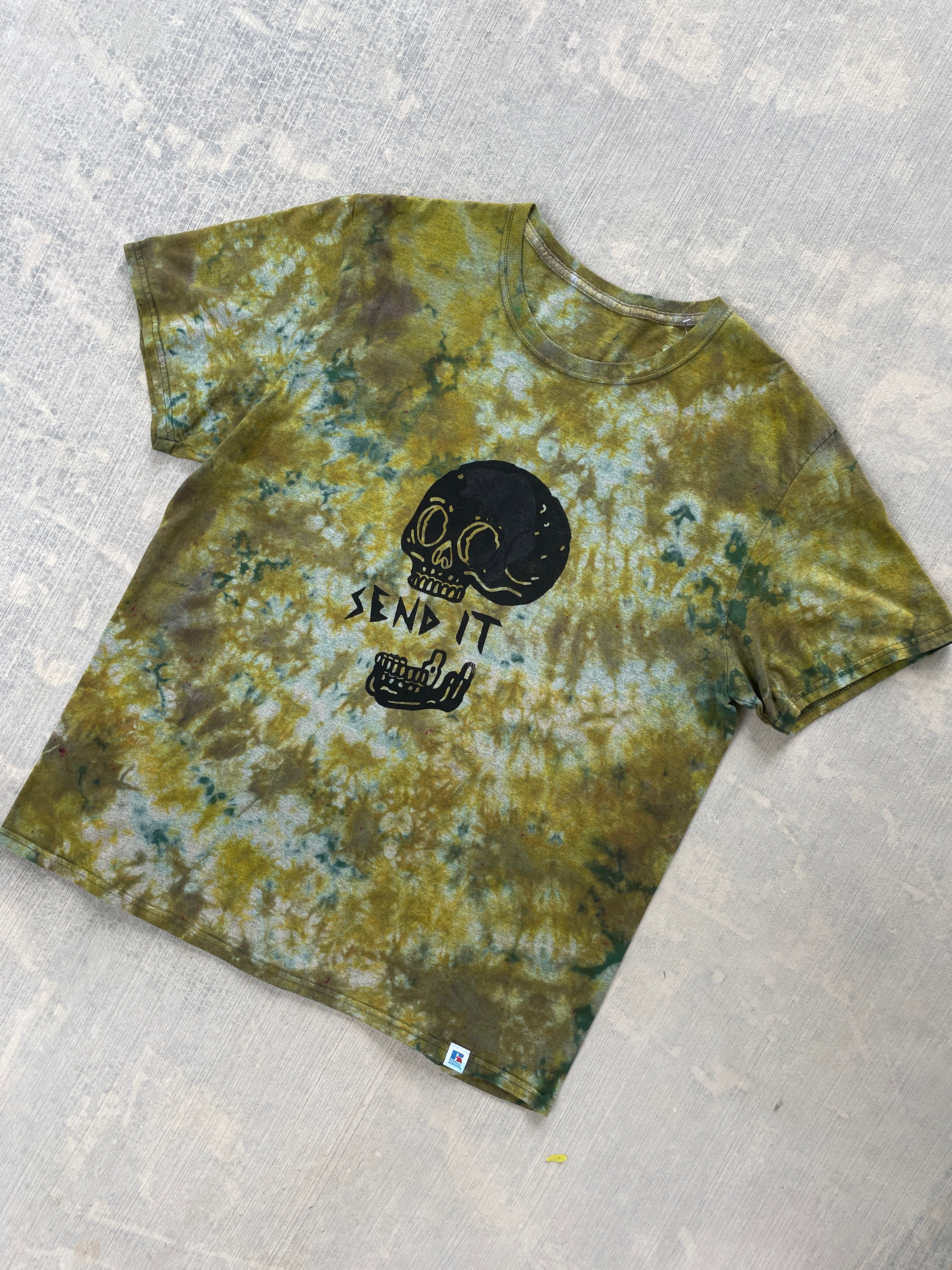 Misprinted Send It Skull Green and Gray Reverse Tie Dye Short Sleeve T-Shirt | Men's Size XL