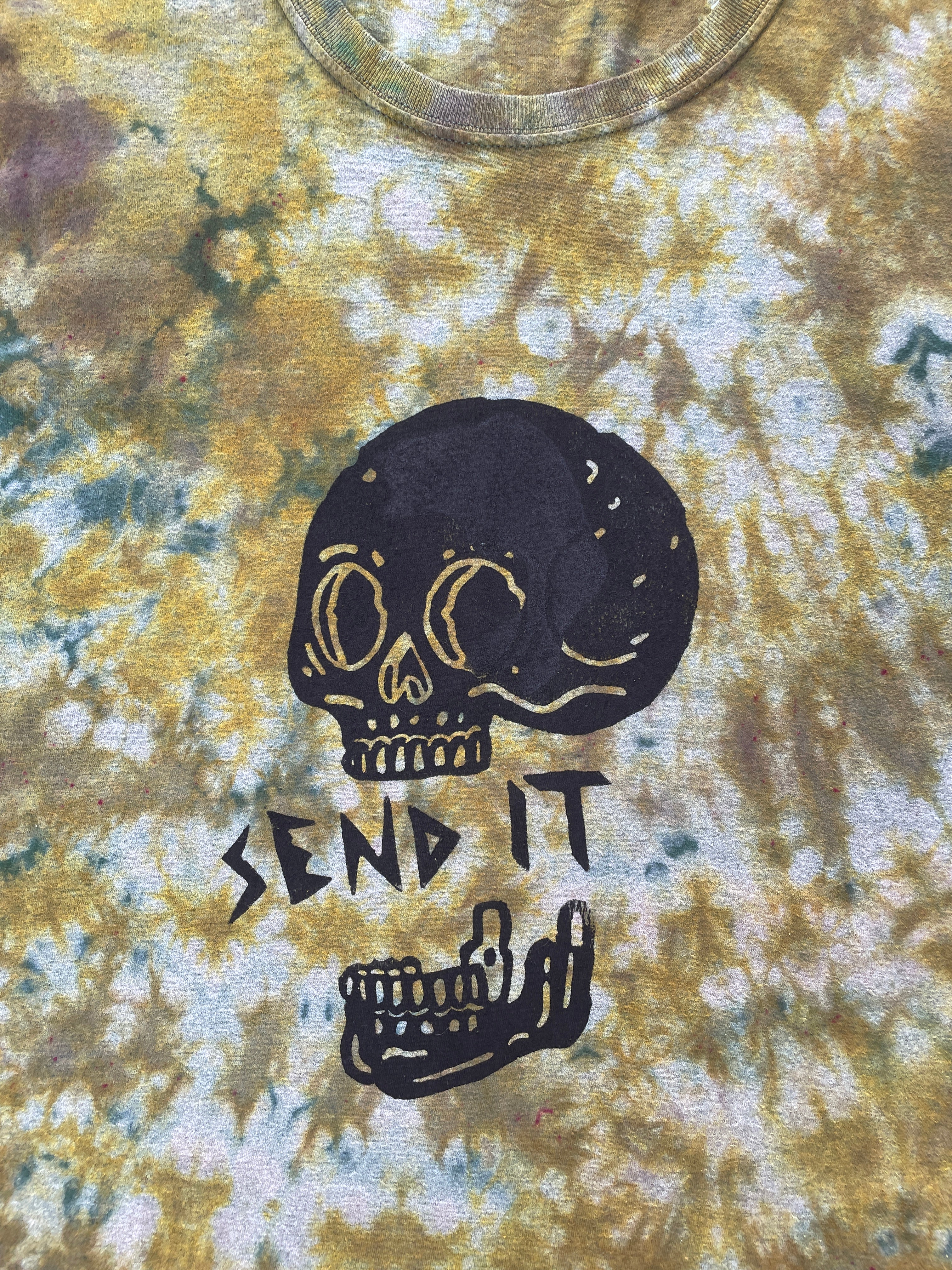 Misprinted Send It Skull Green and Gray Reverse Tie Dye Short Sleeve T-Shirt | Men's Size XL