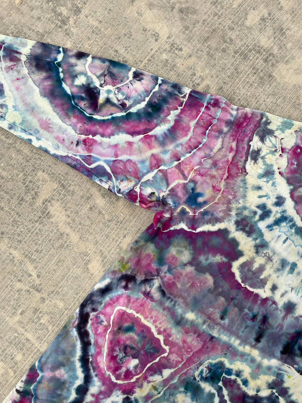 Wild Horse Stampede Teal & Pink Geode Tie Dye T-Shirt | Men's Large, Long Sleeve