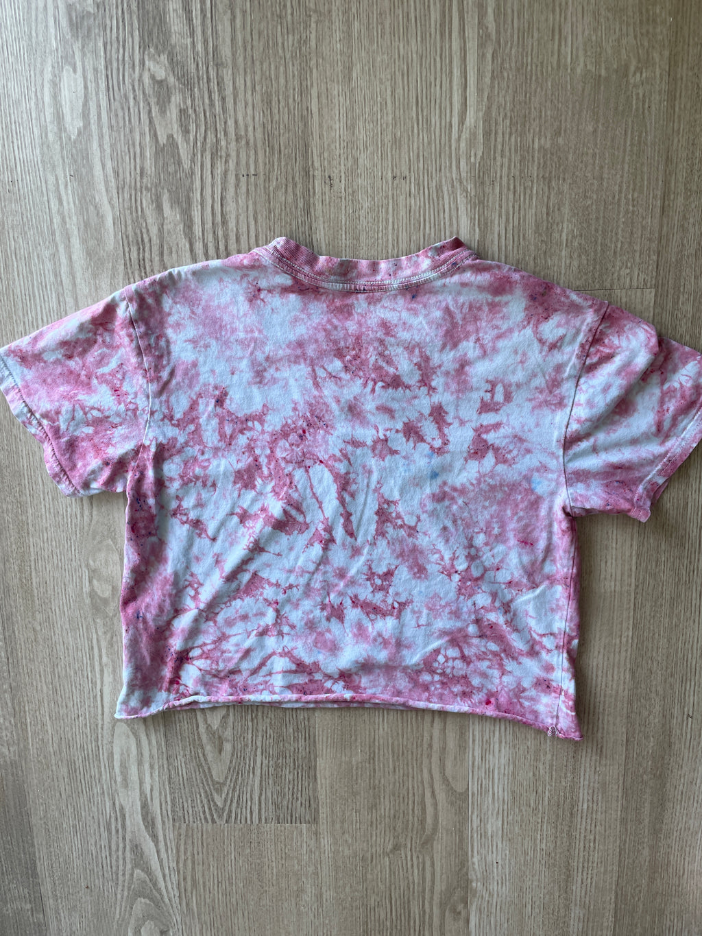 XS/S Women’s BE NICE Handmade Tie Dye Cropped T-Shirt | One-Of-a-Kind Pastel Pink Short Sleeve Crop Top