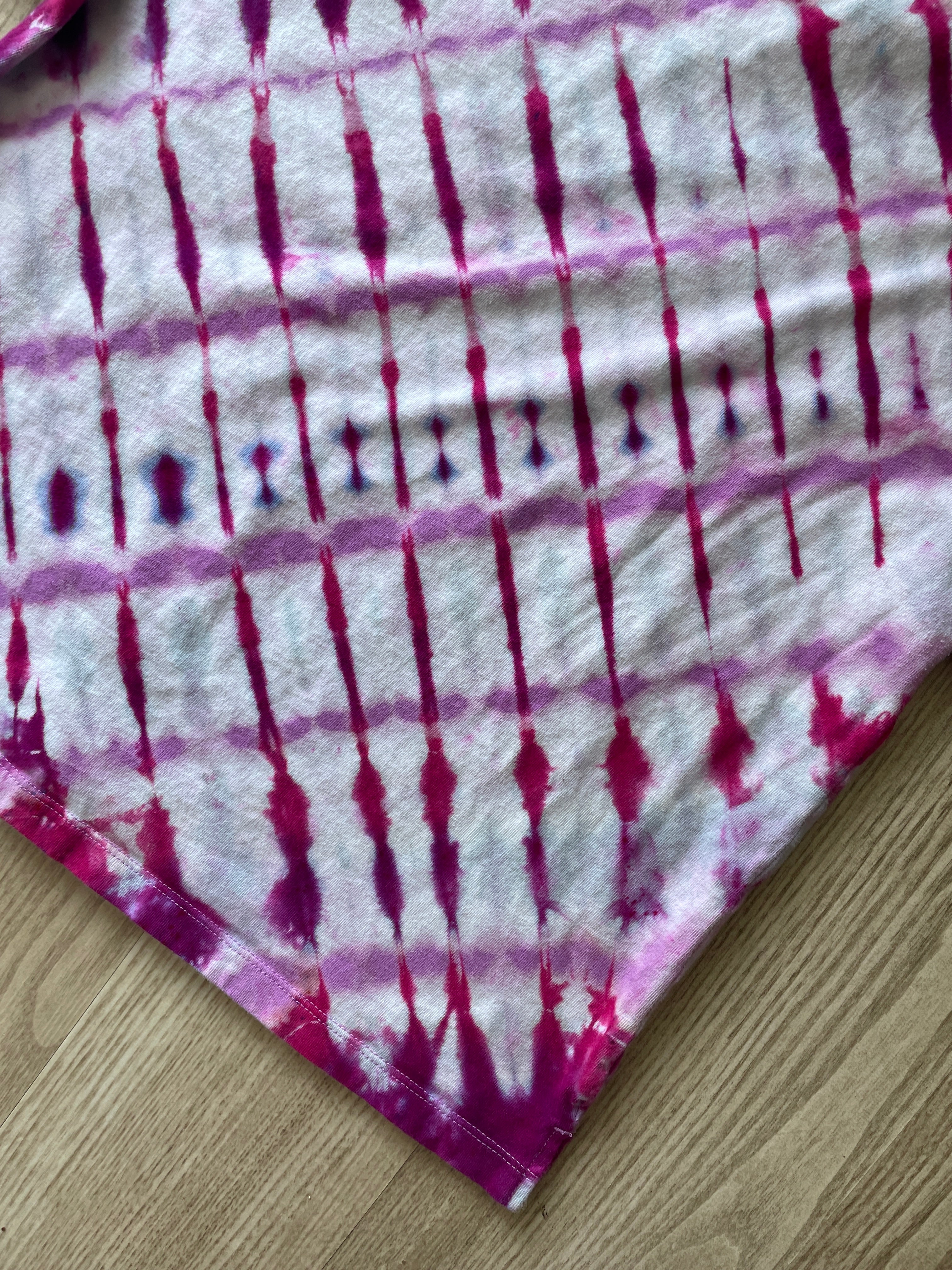 MEDIUM Men’s Handmade Tie Dye Cropped T-Shirt with Breast Pocket | One-Of-a-Kind Pink and White Short Sleeve Crop Top
