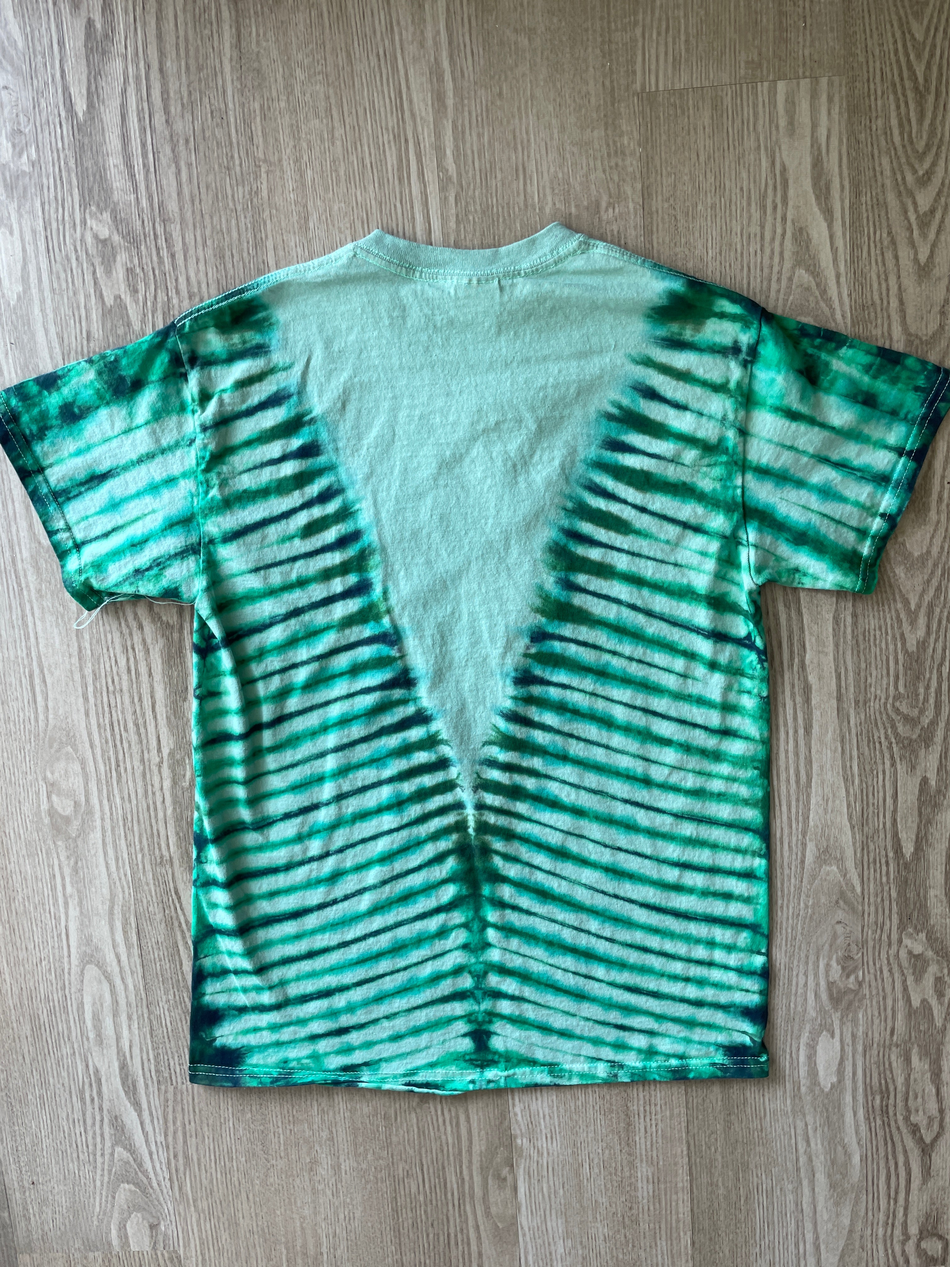 MEDIUM Men’s Wizard of Oz "Kansas" Flying Monkeys Embroidered Handmade Tie Dye T-Shirt | One-Of-a-Kind Emerald Green Short Sleeve