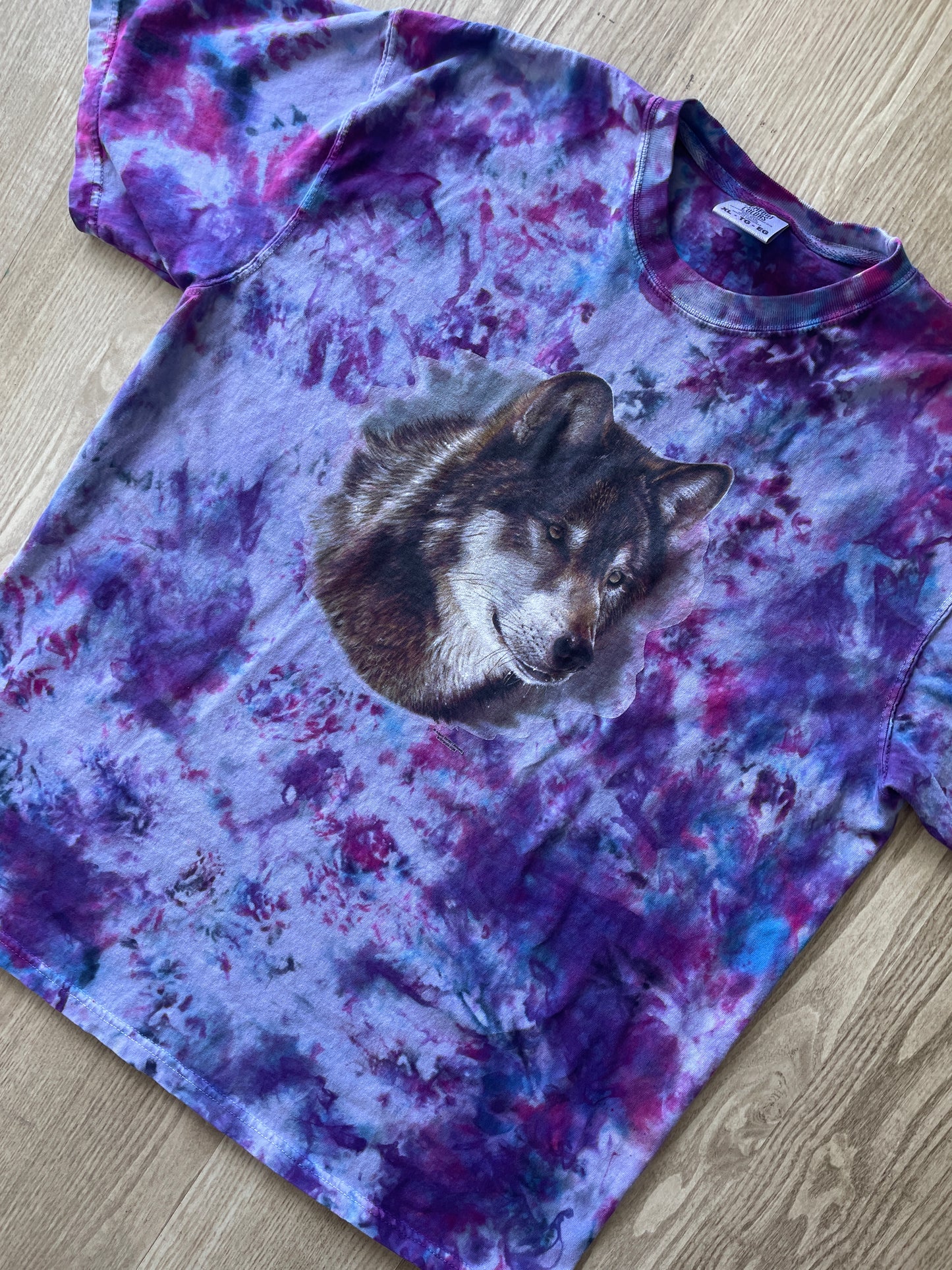 XL Men’s Gray Wolf Galaxy Handmade Tie Dye T-Shirt | One-Of-a-Kind Purple and Blue Short Sleeve