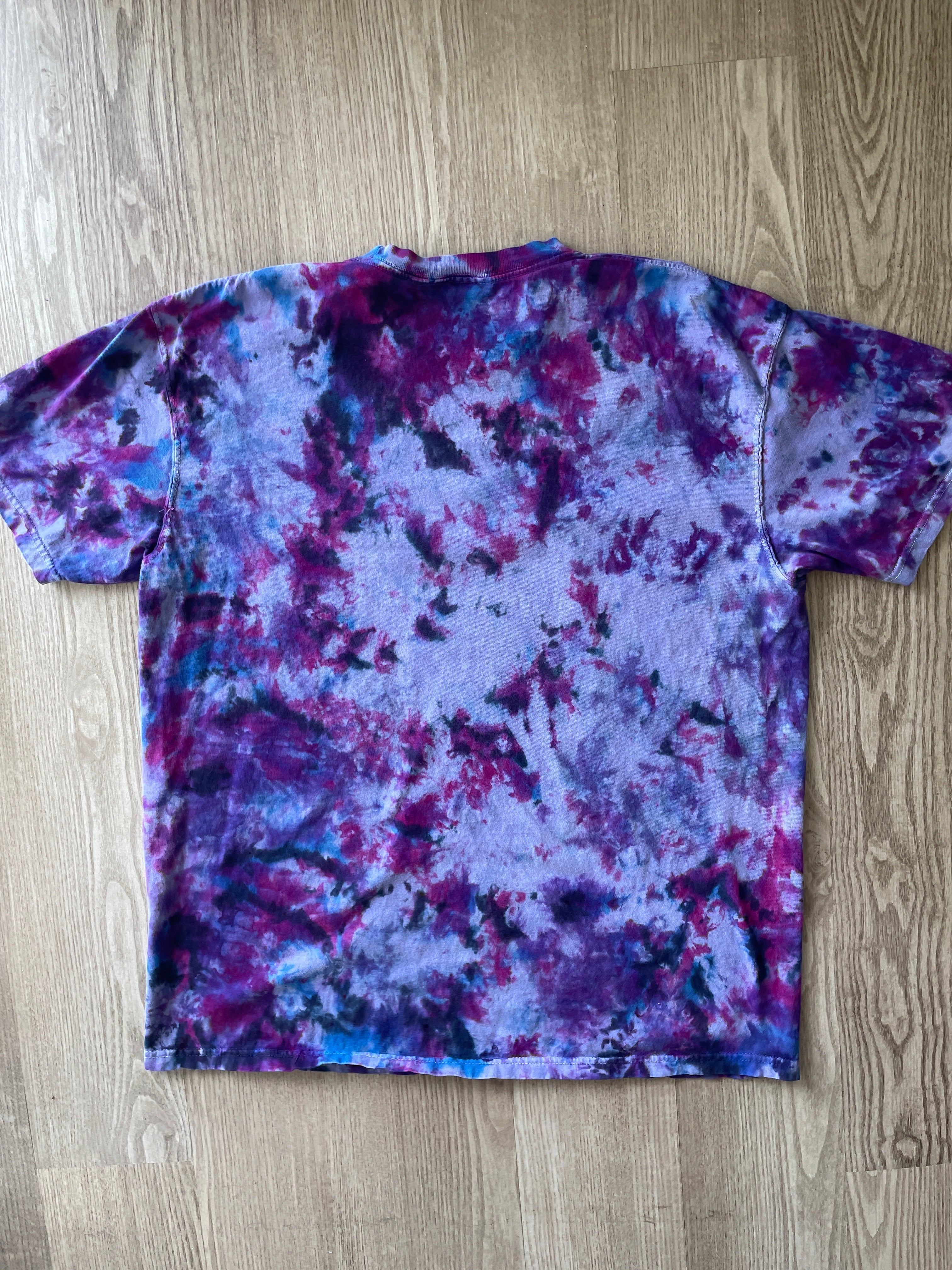 XL Men’s Gray Wolf Galaxy Handmade Tie Dye T-Shirt | One-Of-a-Kind Purple and Blue Short Sleeve