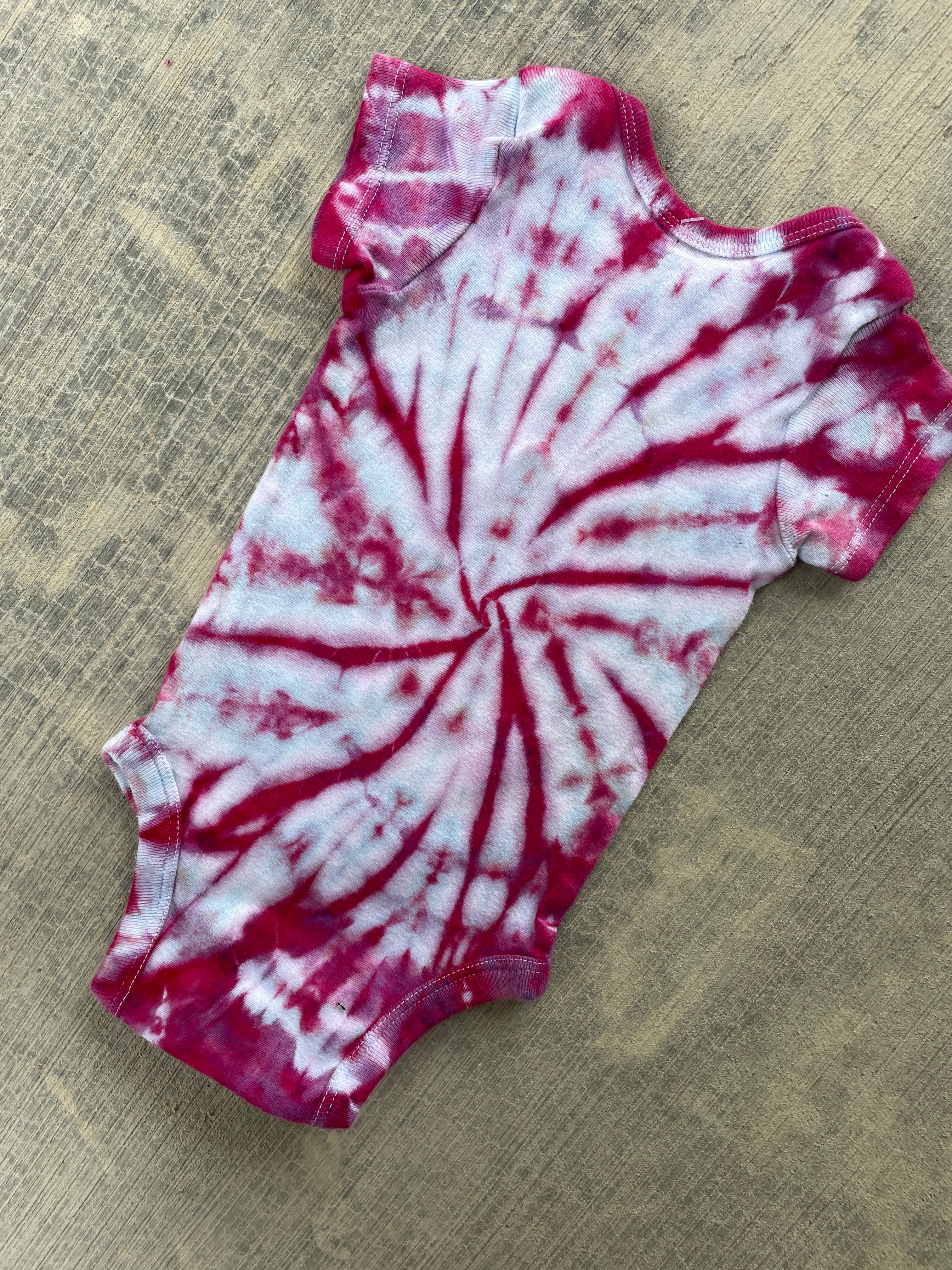 3-9 MO Send It Skull Pink and White Short Sleeve Tie Dye Baby Onesie