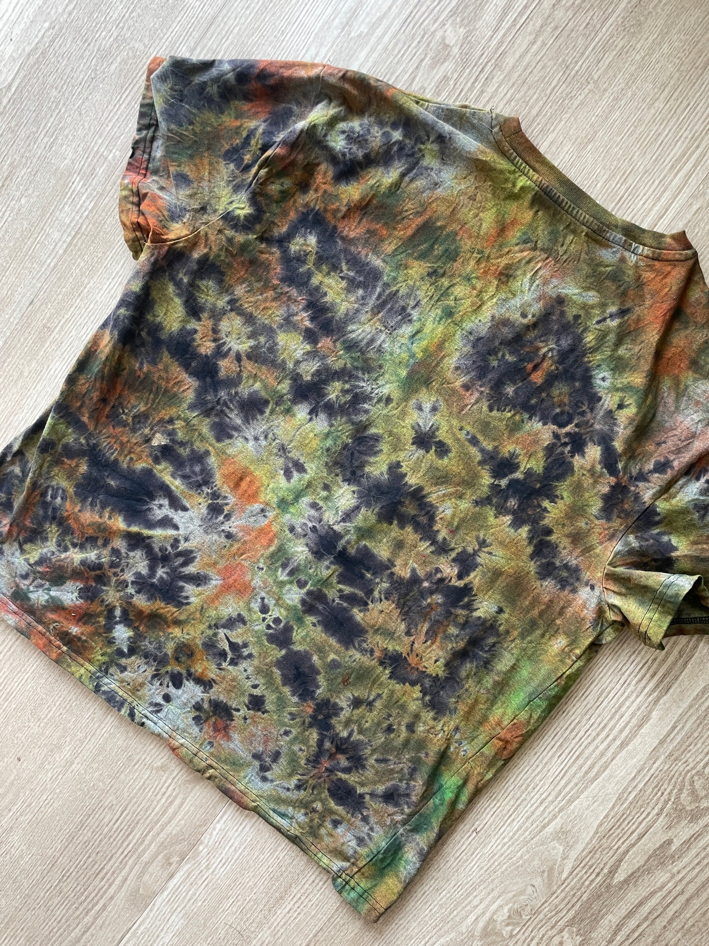 XL Women's Snoop Dogg Doggy Style Tie Dye Short Sleeve T-Shirt | One-Of-a-Kind Upcycled Black and Green Crumpled Top