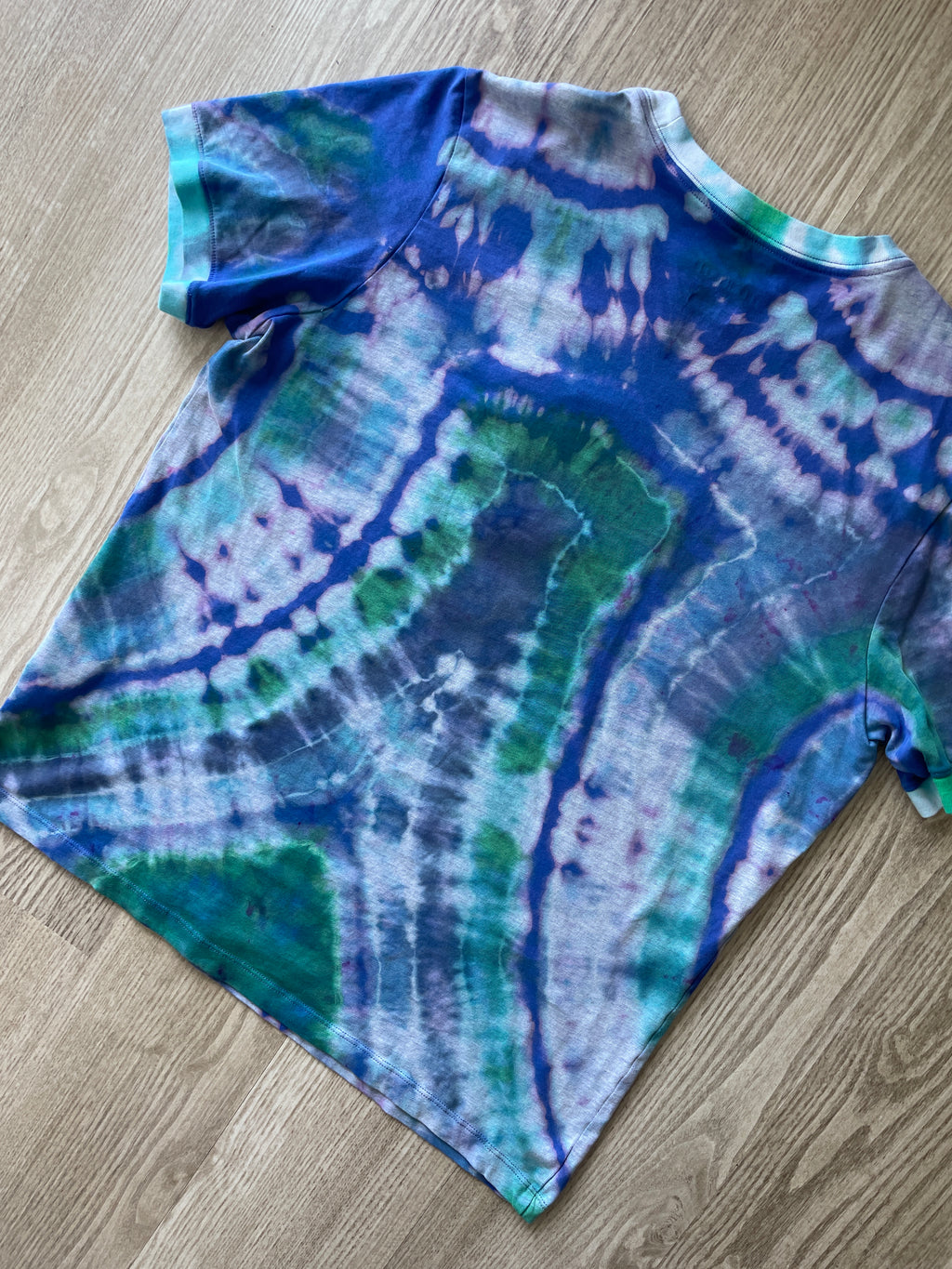 LARGE Men’s Nike Running There Is No Finish Line Handmade Tie Dye T-Shirt | One-Of-a-Kind Blue and Green Short Sleeve