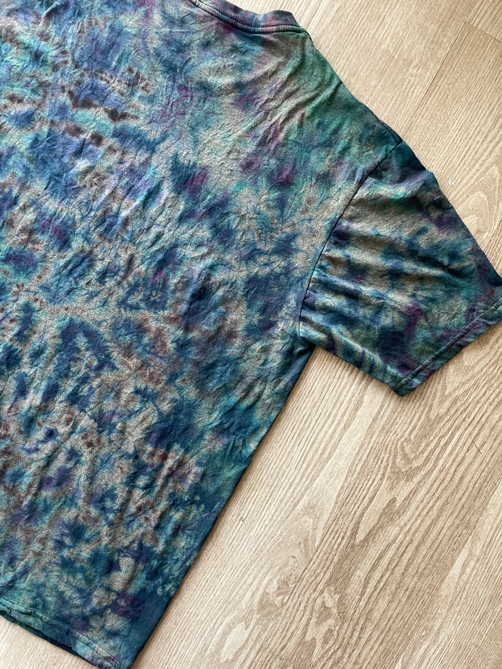 2XL Men's KISS Reverse Tie Dye Short Sleeve T-Shirt | One-Of-a-Kind Upcycled Black, Gray, and Blue Crumpled Top