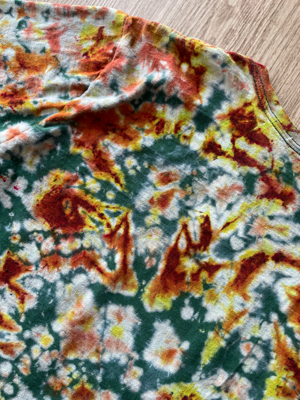 XL Men’s Hand-Printed Delicate Arch Long Sleeve Tie Dye T-Shirt | One-Of-a-Kind Upcycled Green, Yellow, and Orange Desert Colors Graphic Tee