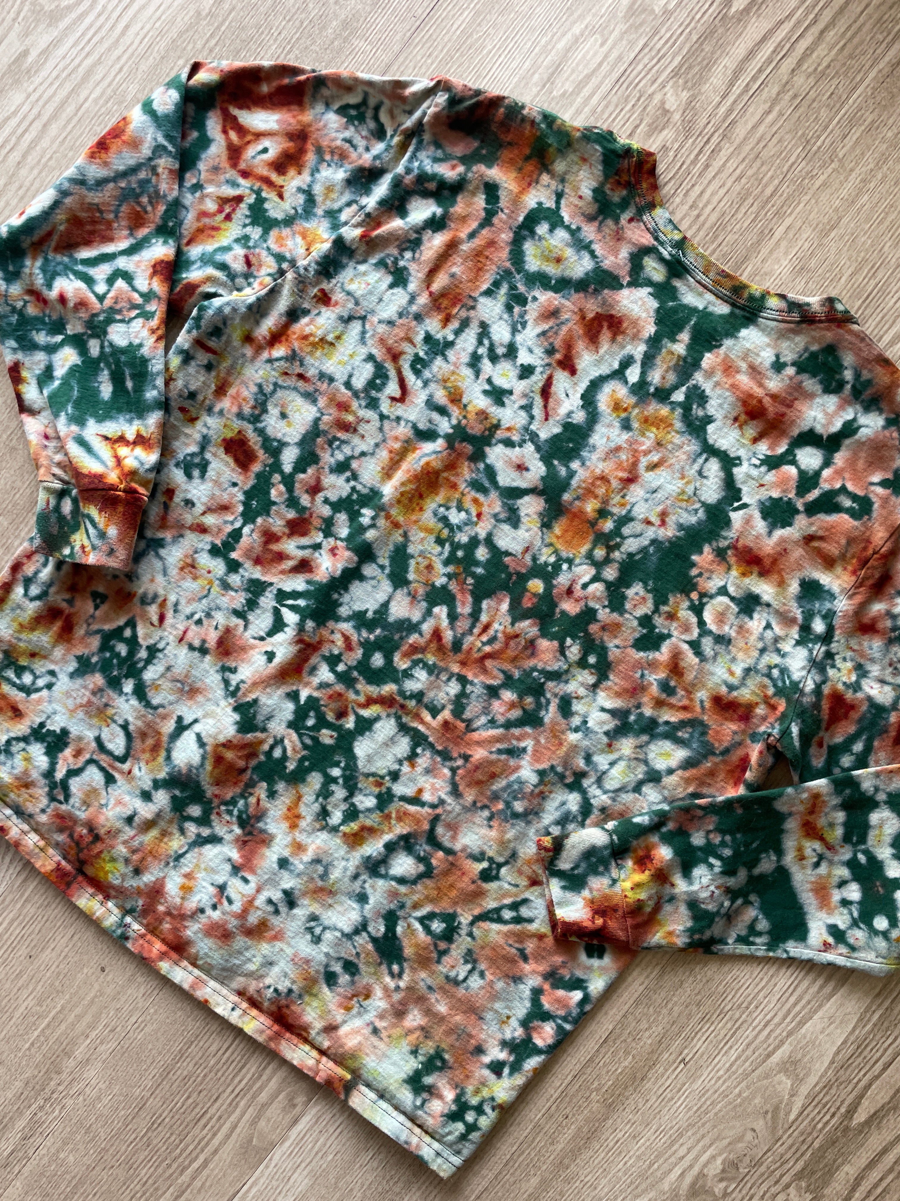 XL Men’s Hand-Printed Delicate Arch Long Sleeve Tie Dye T-Shirt | One-Of-a-Kind Upcycled Green, Yellow, and Orange Desert Colors Graphic Tee