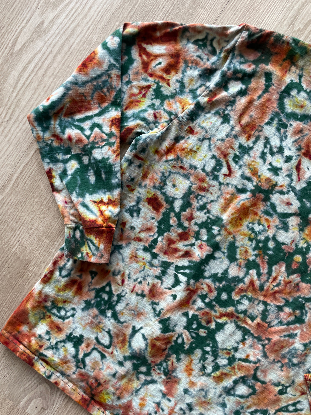 XL Men’s Hand-Printed Delicate Arch Long Sleeve Tie Dye T-Shirt | One-Of-a-Kind Upcycled Green, Yellow, and Orange Desert Colors Graphic Tee