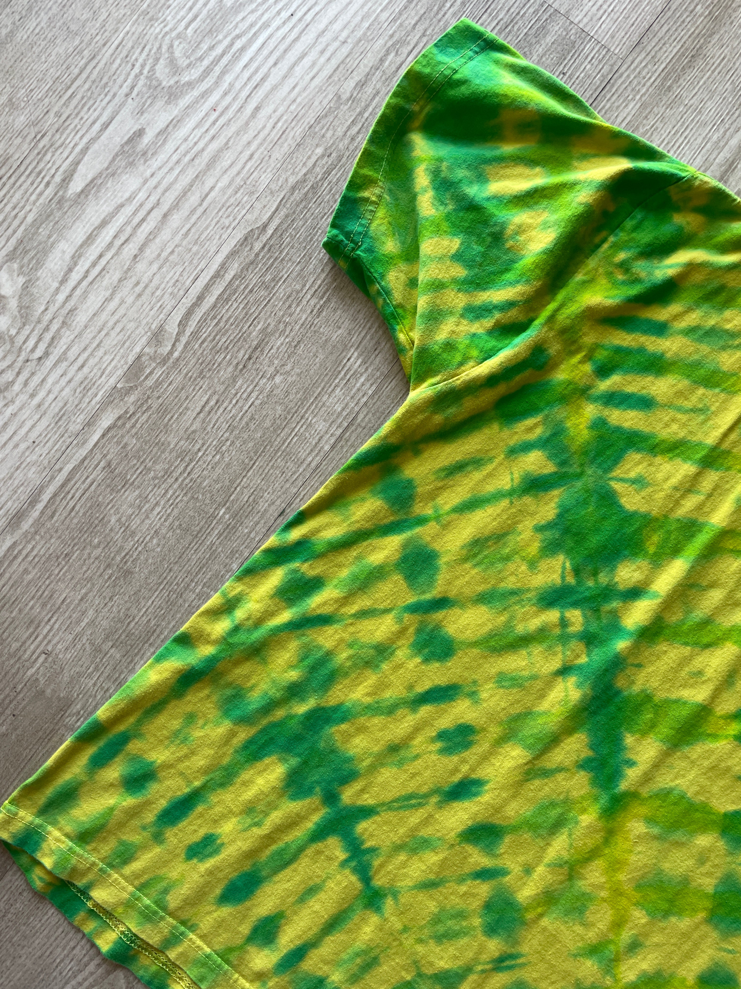 2XL Men’s Climbing Shoe Handmade Tie Dyed T-Shirt | One-Of-a-Kind Yellow, Blue, and Green Pleated Short Sleeve