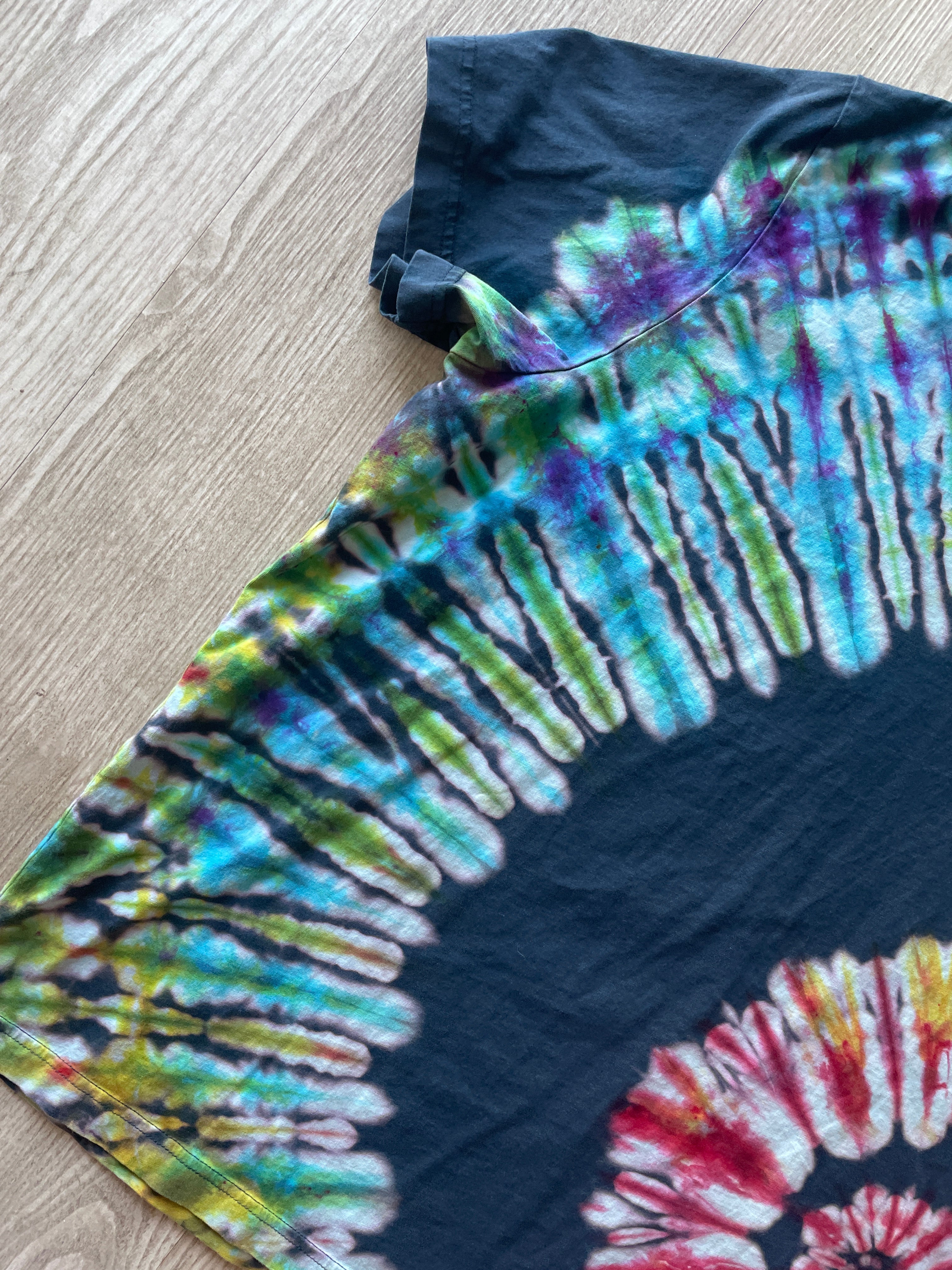 3XL Men’s Handprinted Climbing Shoe Reverse Tie Dye Handmade T-Shirt | One-Of-a-Kind Black and Rainbow Spiral Short Sleeve