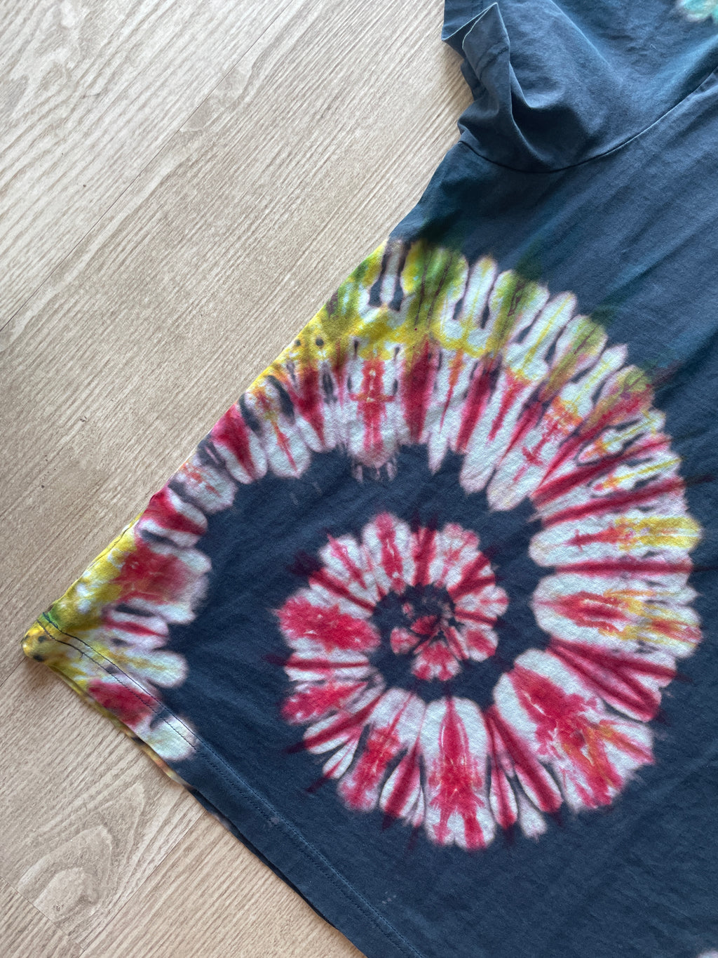 3XL Men’s Handprinted Climbing Shoe Reverse Tie Dye Handmade T-Shirt | One-Of-a-Kind Black and Rainbow Spiral Short Sleeve