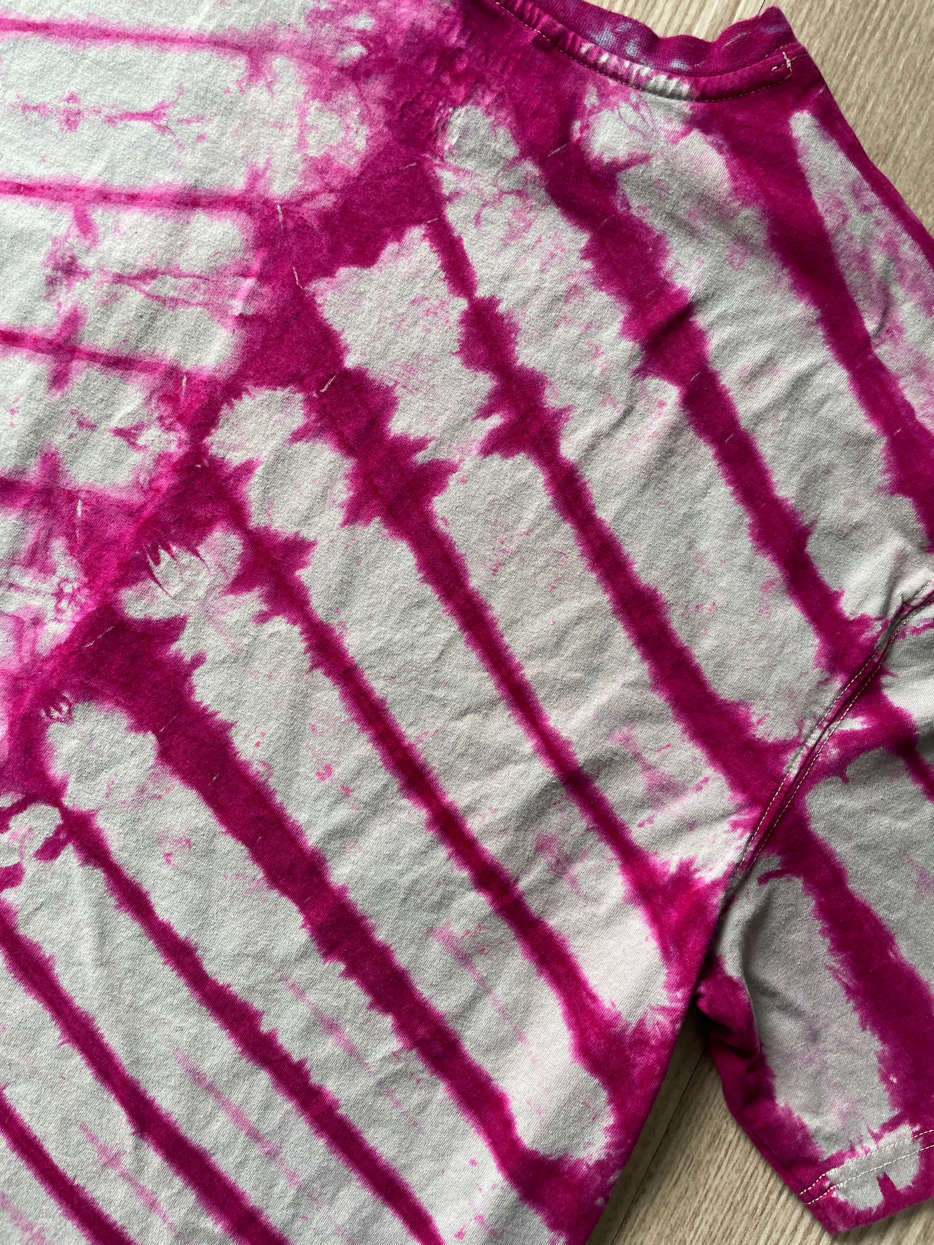 LARGE (Tall) Men’s Climbing Shoe Handmade Tie Dyed T-Shirt | One-Of-a-Kind Gray and Pink Pleated Short Sleeve