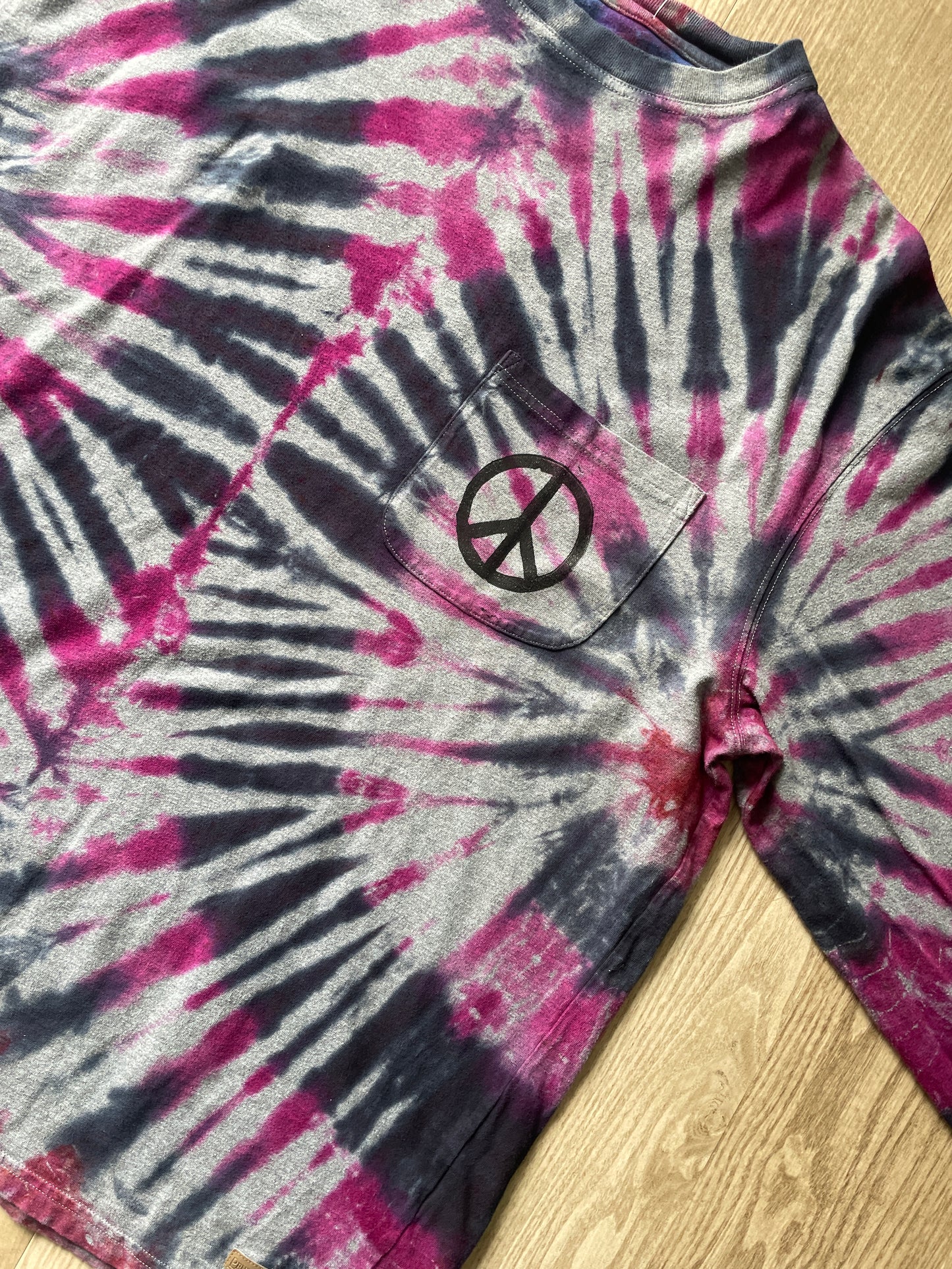 LARGE Men’s Pendleton Woolen Mills Hand-Printed Peace Sign Tie Dye Long Sleeve T-Shirt | One-Of-a-Kind Upcycled Pink and Black Graphic Tee