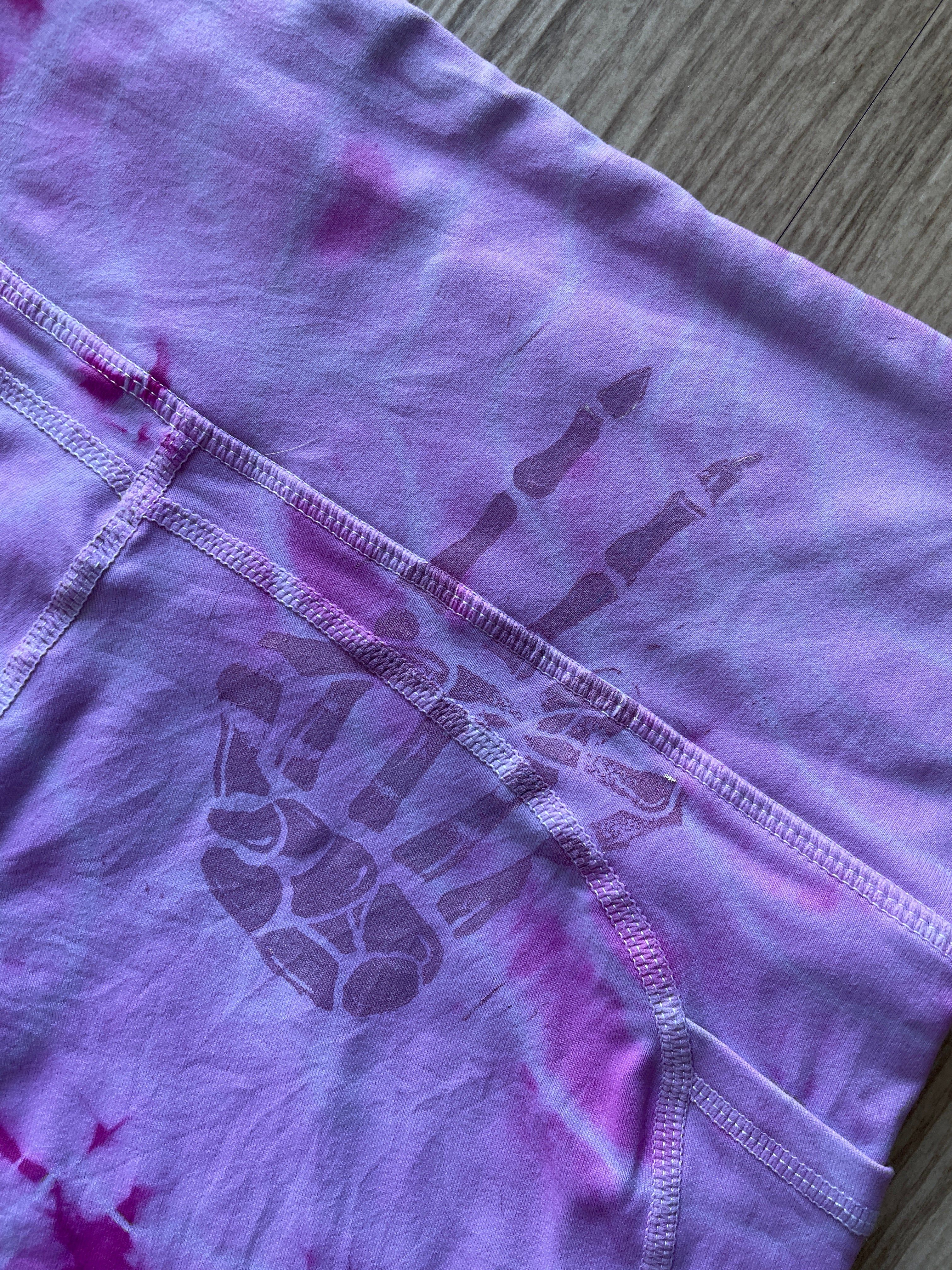 Small Women's Pastel Pink Geode Bike Shorts with Pockets and Peace Skellie Hands Graphic | High-Waist Yoga Workout Running Shorts with Deep Pockets