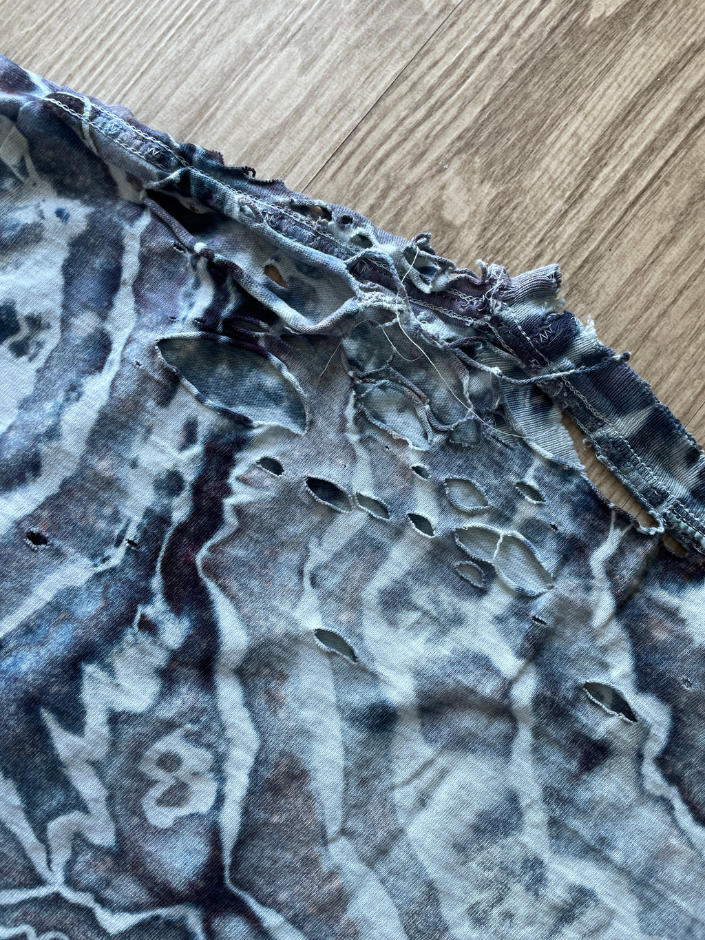 L/XL Men’s Vintage, Thrashed Carhartt Handmade Geode Tie Dye Short Sleeve T-Shirt | One-Of-a-Kind Upcycled Gray and Black Handmade Tie Dye Top