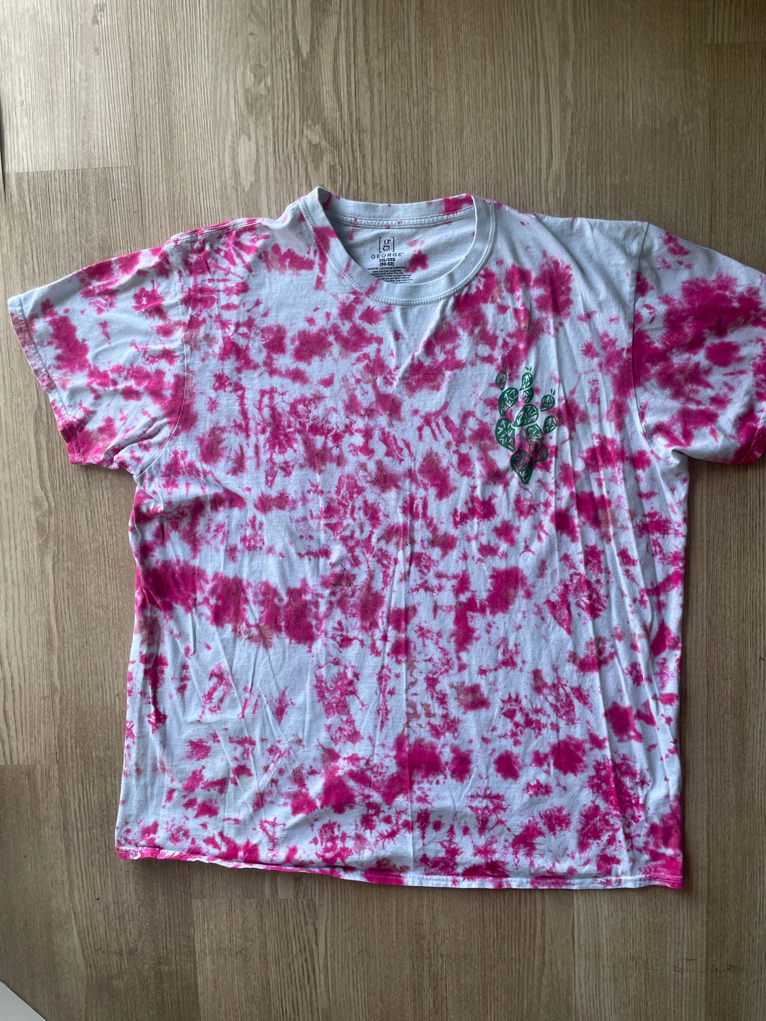 2XL Men's Prickly Pear Cactus Tie Dye T-Shirt | One-Of-a-Kind Pink and White Crumpled Short Sleeve
