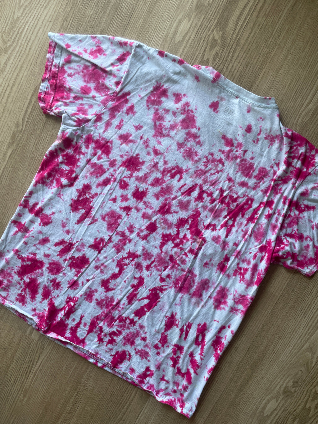 2XL Men's Prickly Pear Cactus Tie Dye T-Shirt | One-Of-a-Kind Pink and White Crumpled Short Sleeve