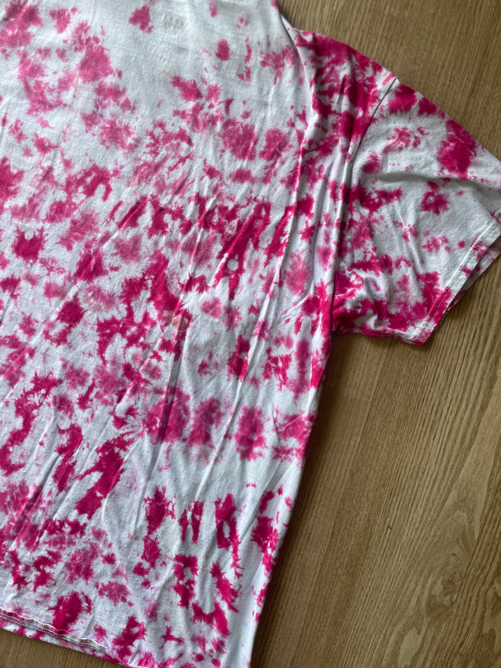 2XL Men's Prickly Pear Cactus Tie Dye T-Shirt | One-Of-a-Kind Pink and White Crumpled Short Sleeve